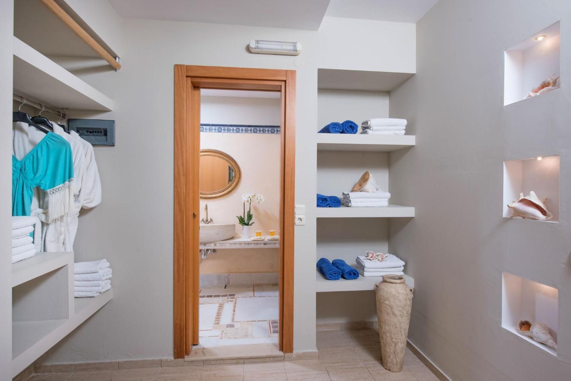 Deluxe Suite with Sea View