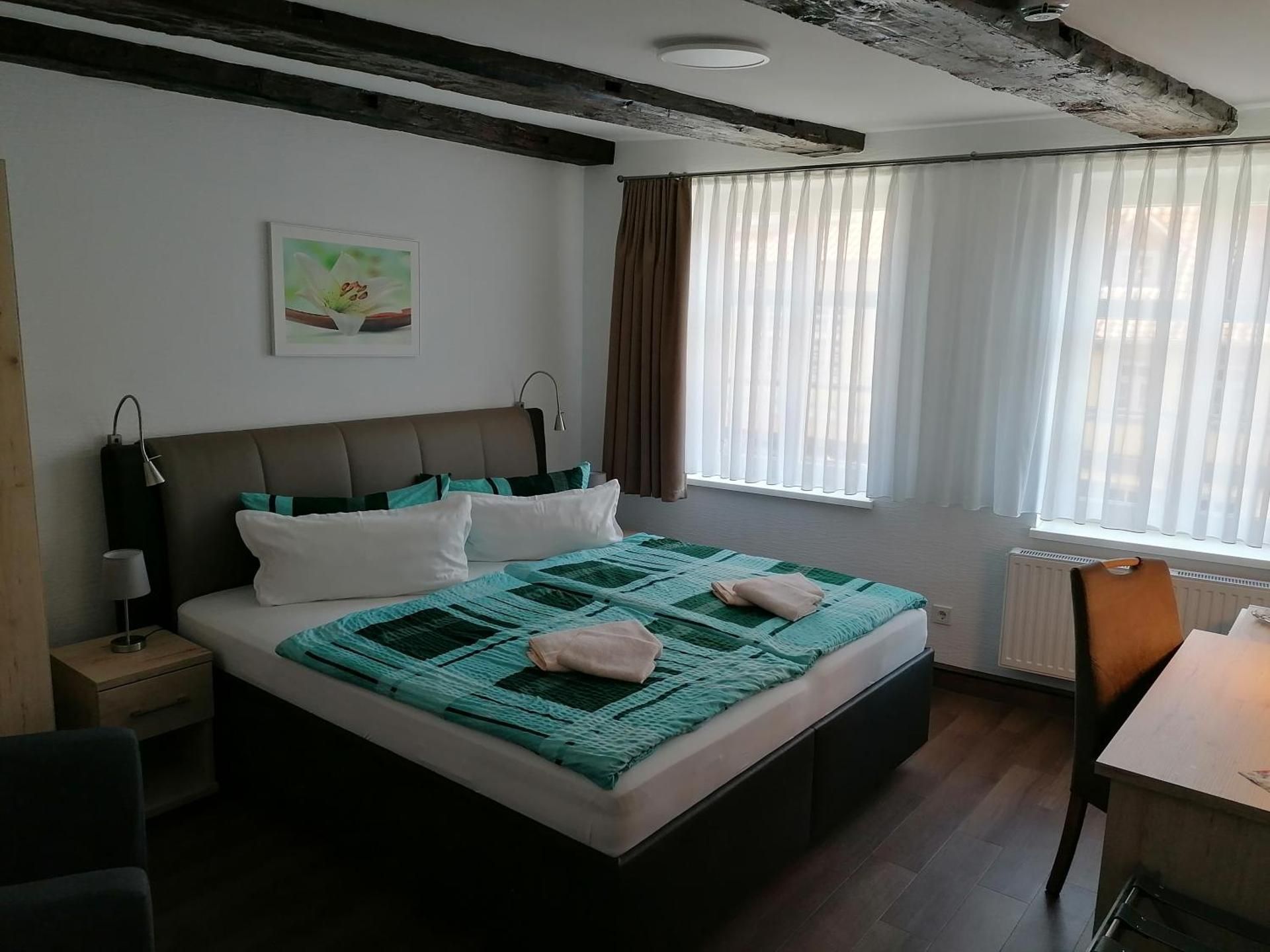 Large Double or Twin Room
