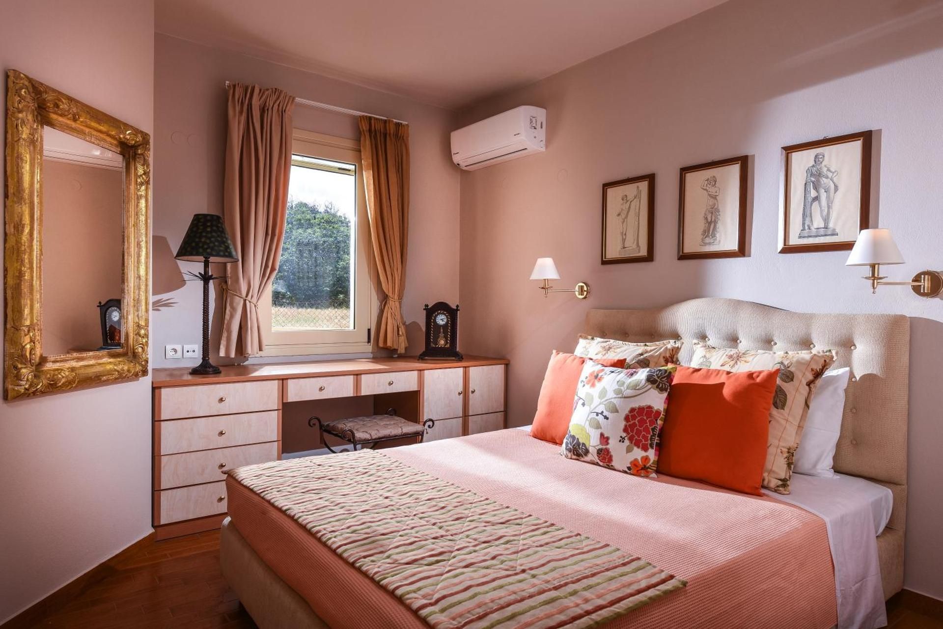 Superior Suite with Garden View