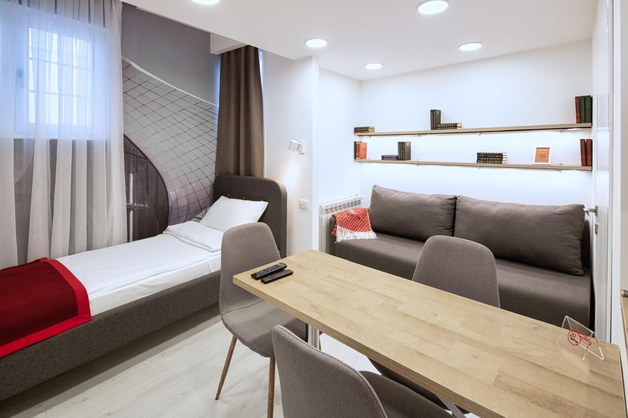 Deluxe Triple Room A