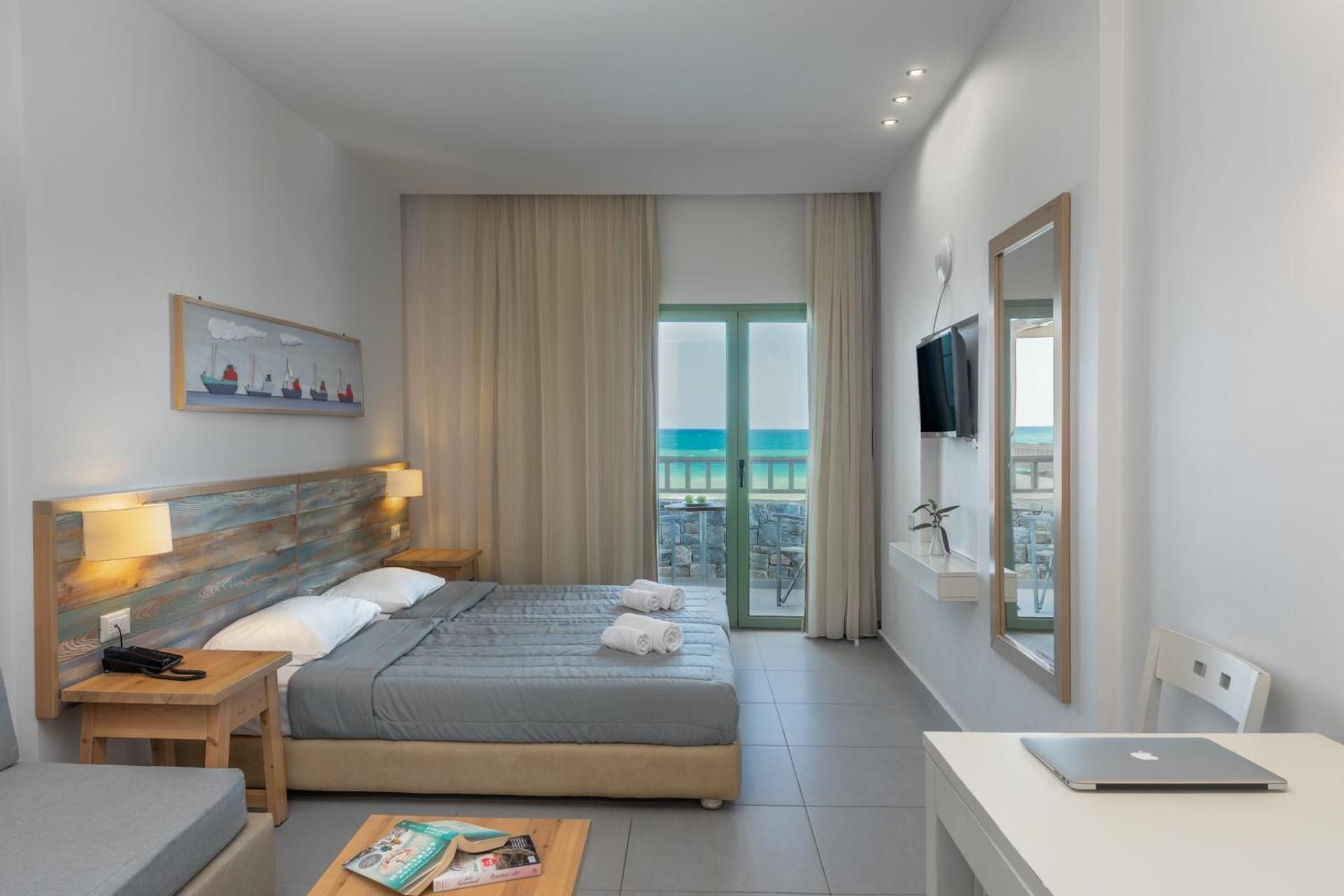 Studio with Sea View