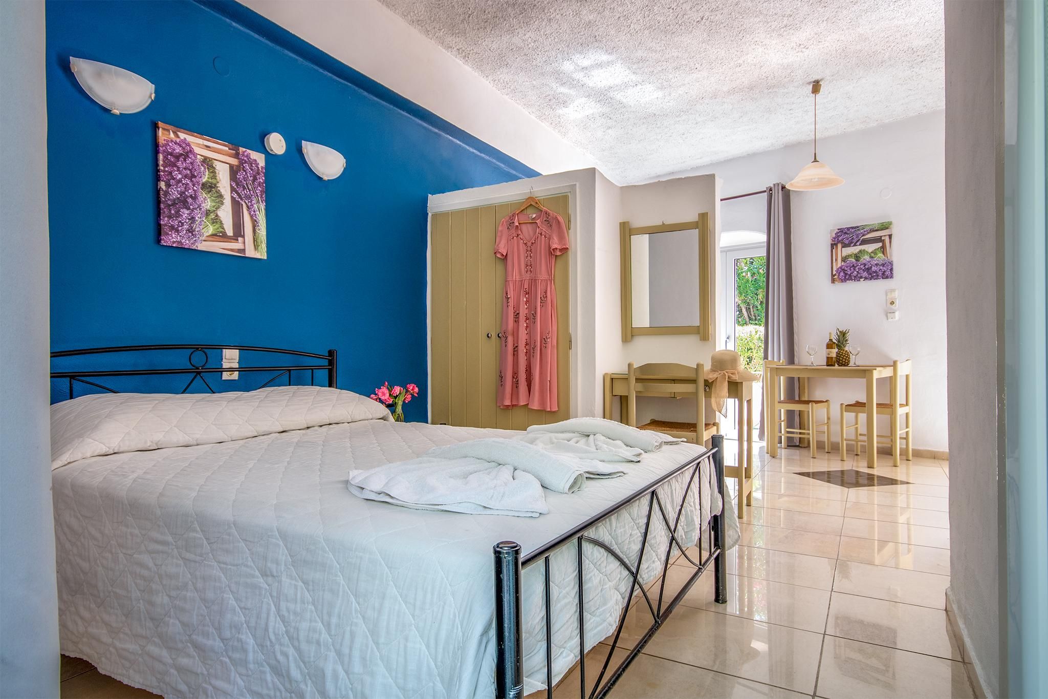 Studio - Entire house or apartment