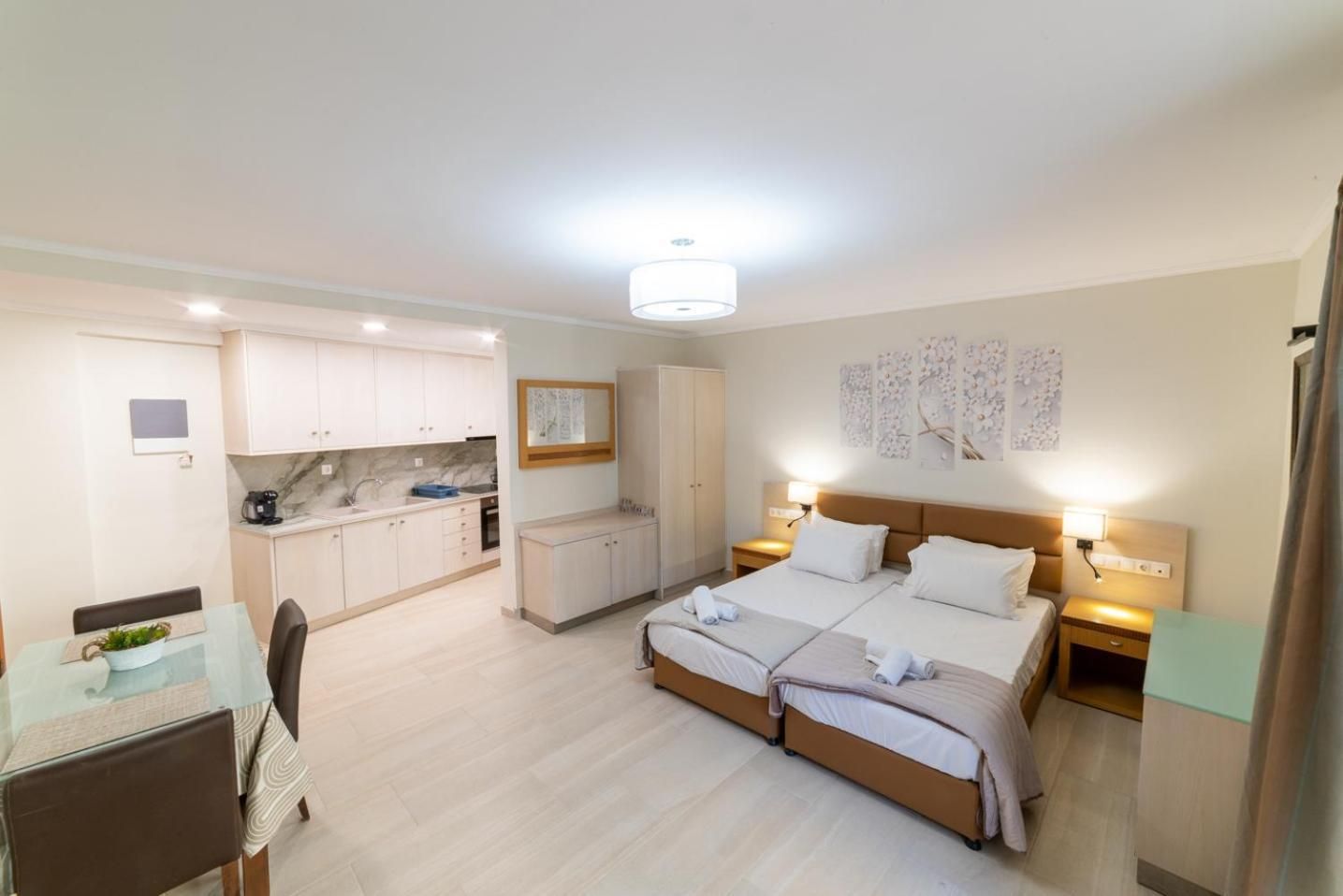 Two-Bedroom Deluxe Apartment
