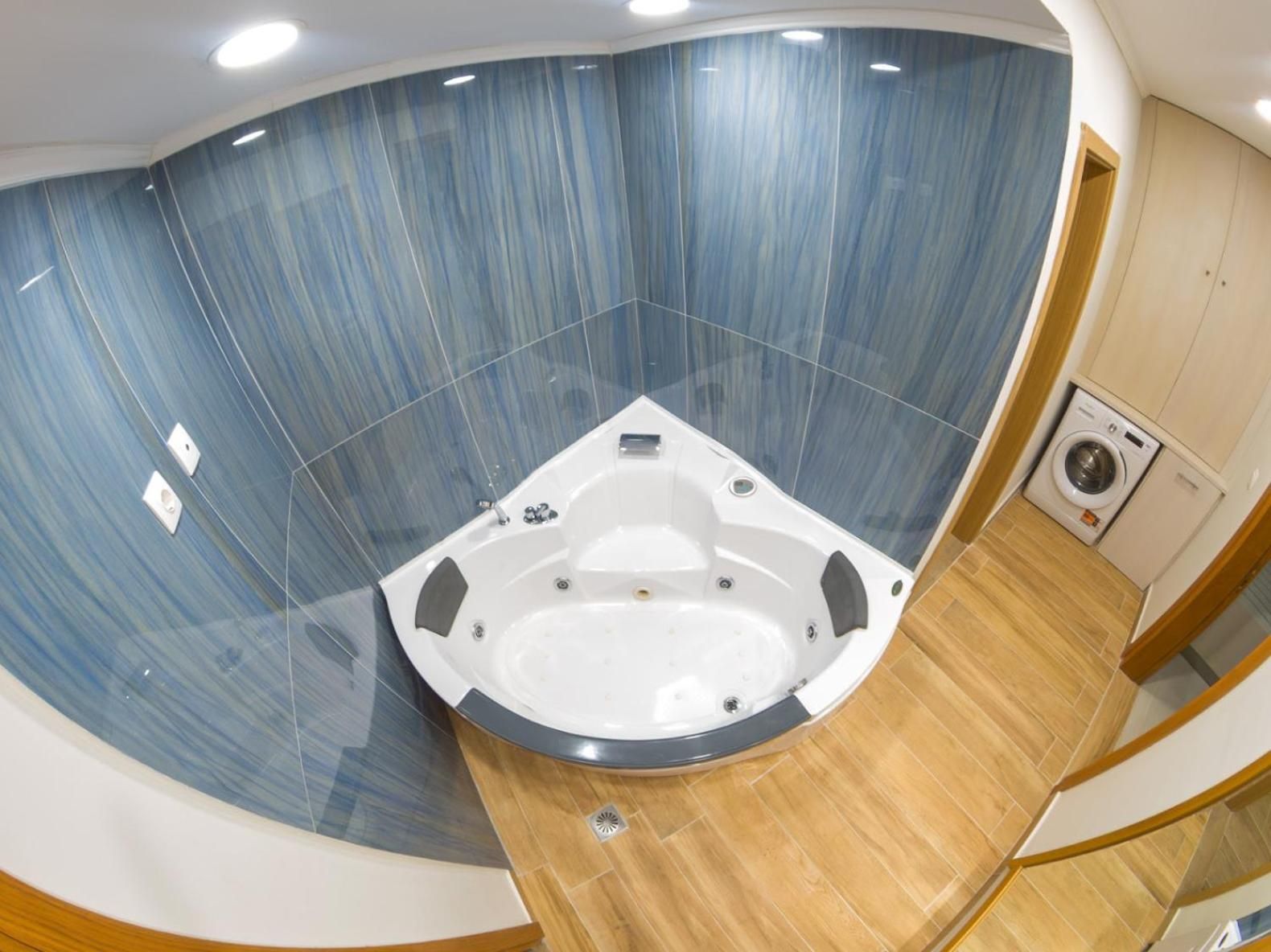 Two-Bedroom Deluxe Apartment