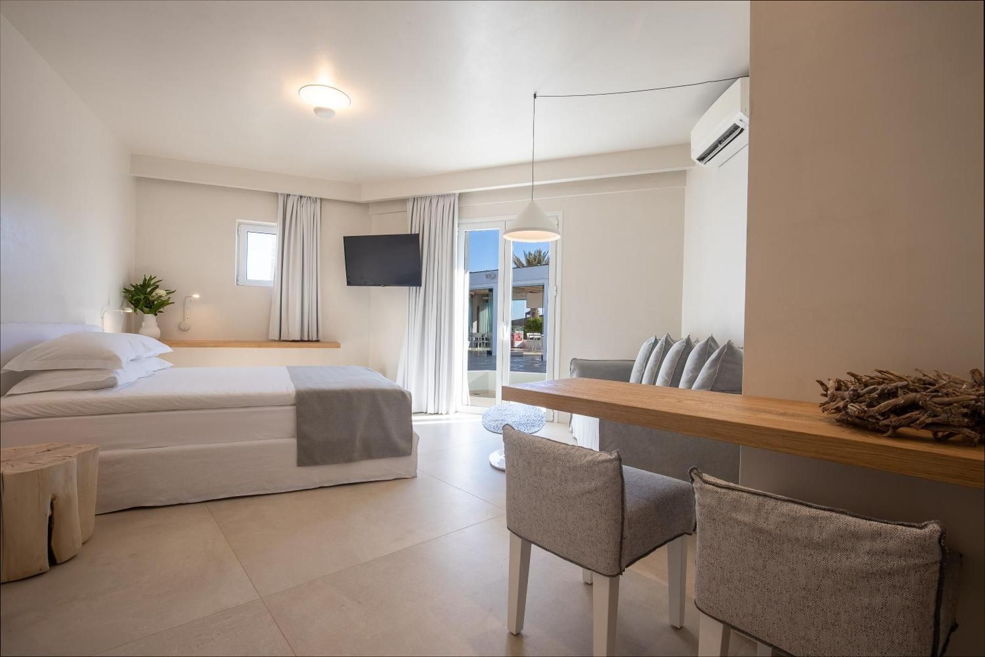 Studio with Sea View (3 Adults)