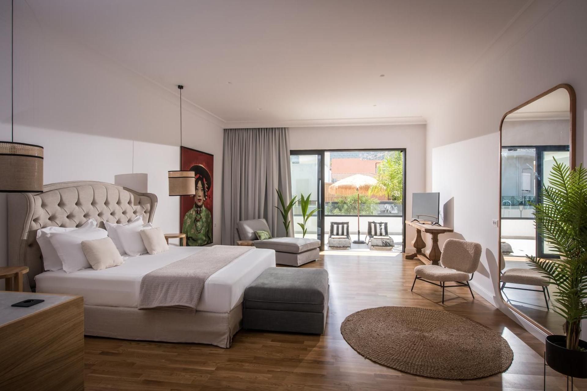 Junior Suite with Balcony
