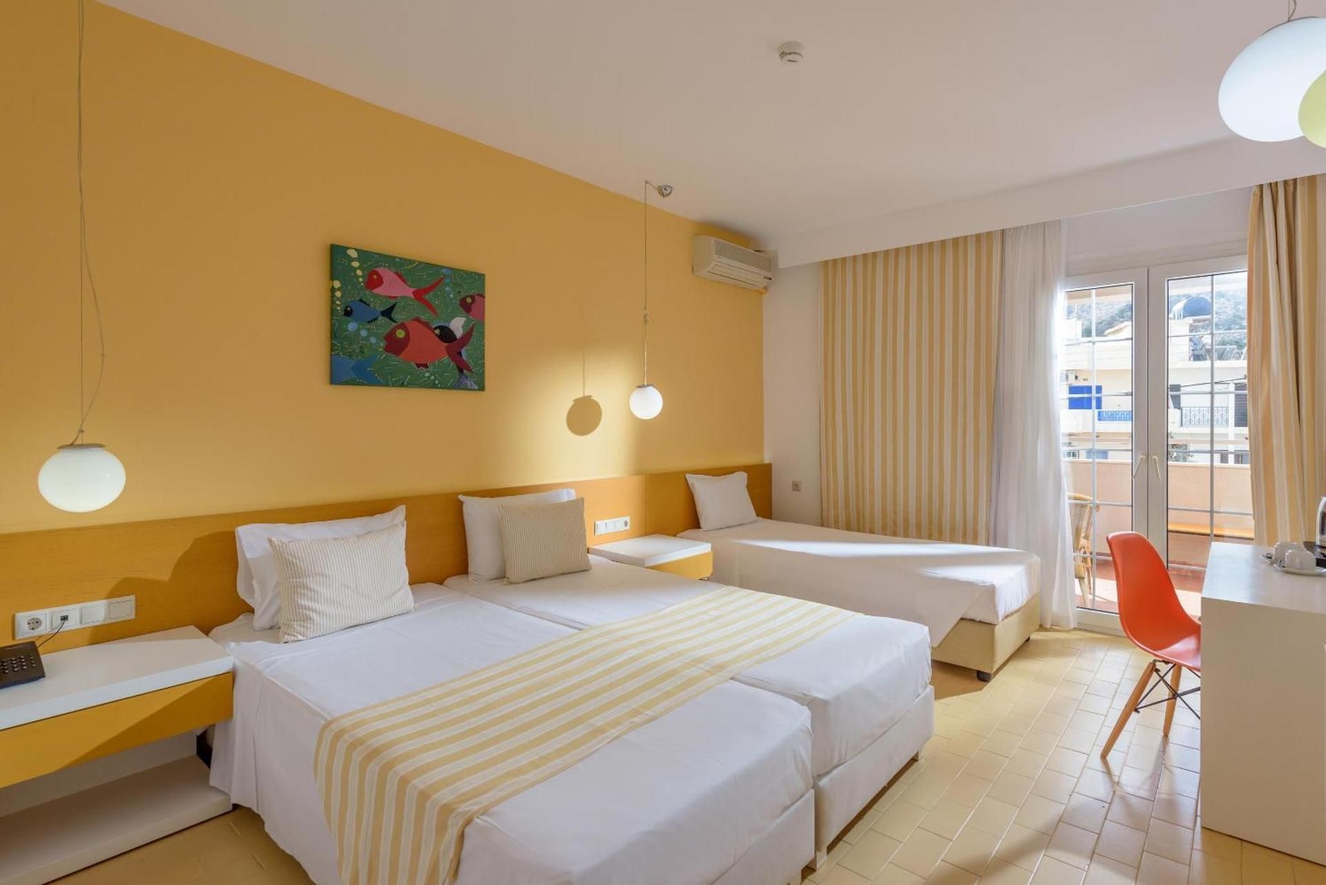 Triple Room