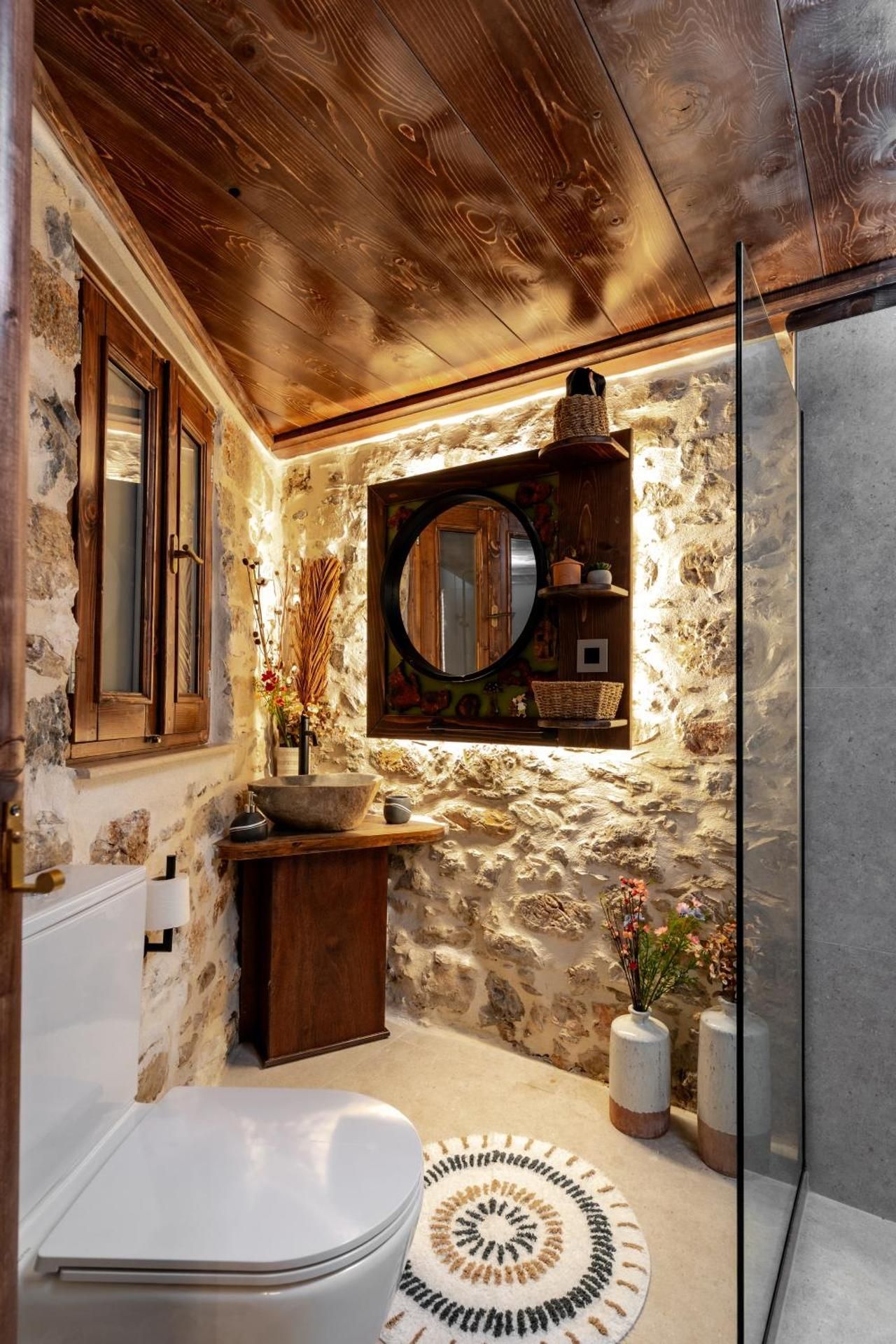 Deluxe Suite with Spa Bath