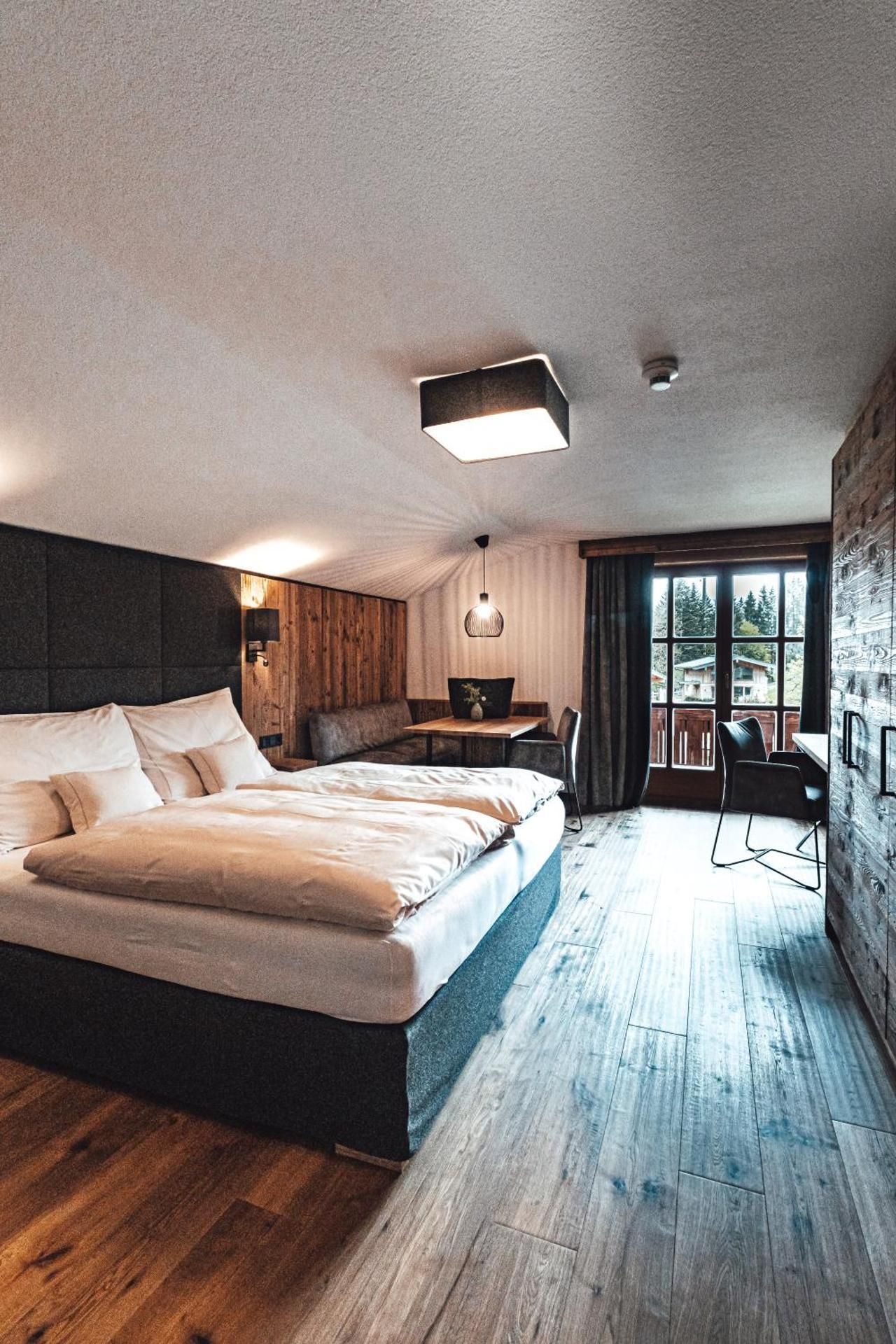 Junior Suite with Garden View