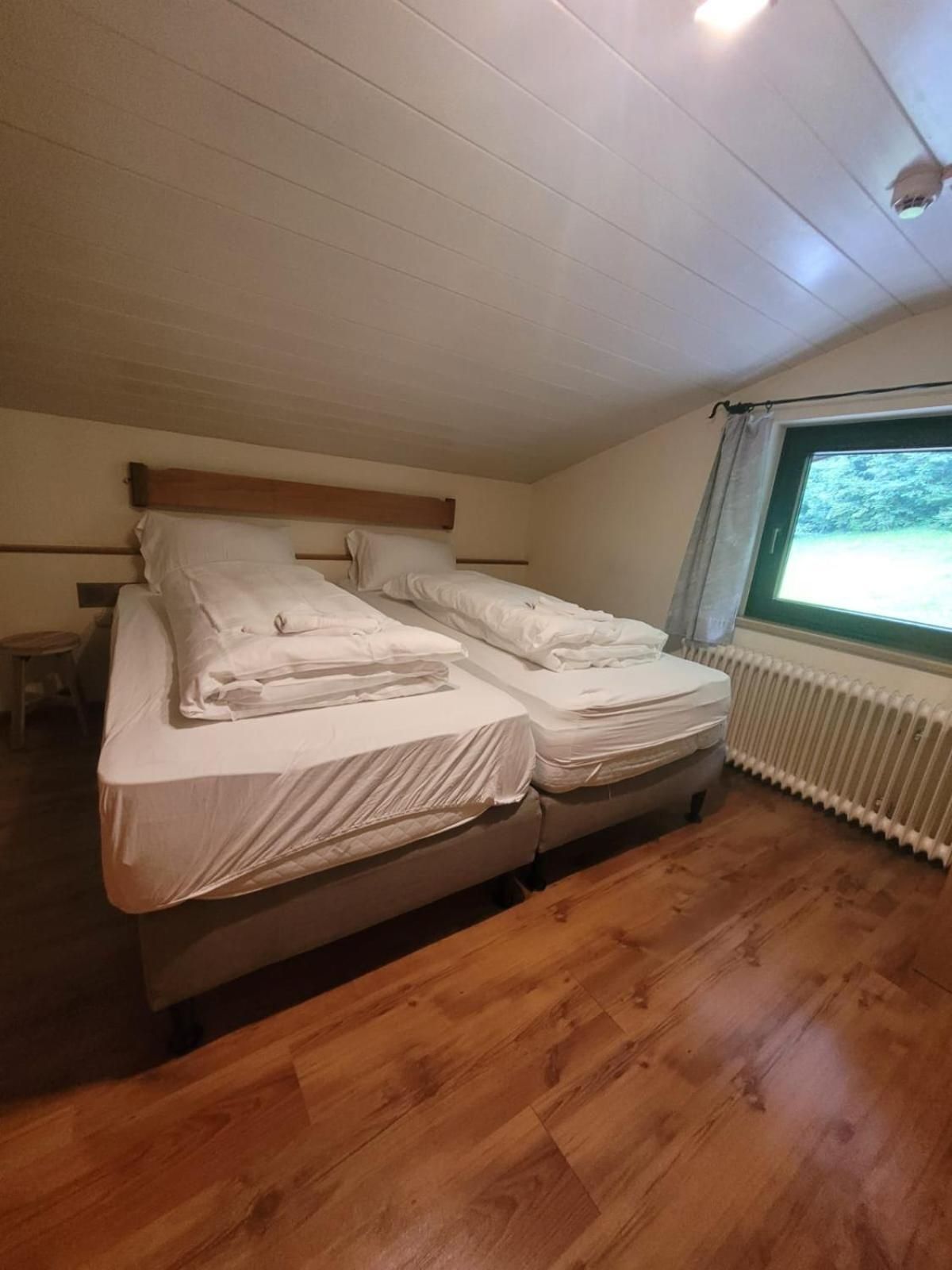Quadruple Room with Private Bathroom