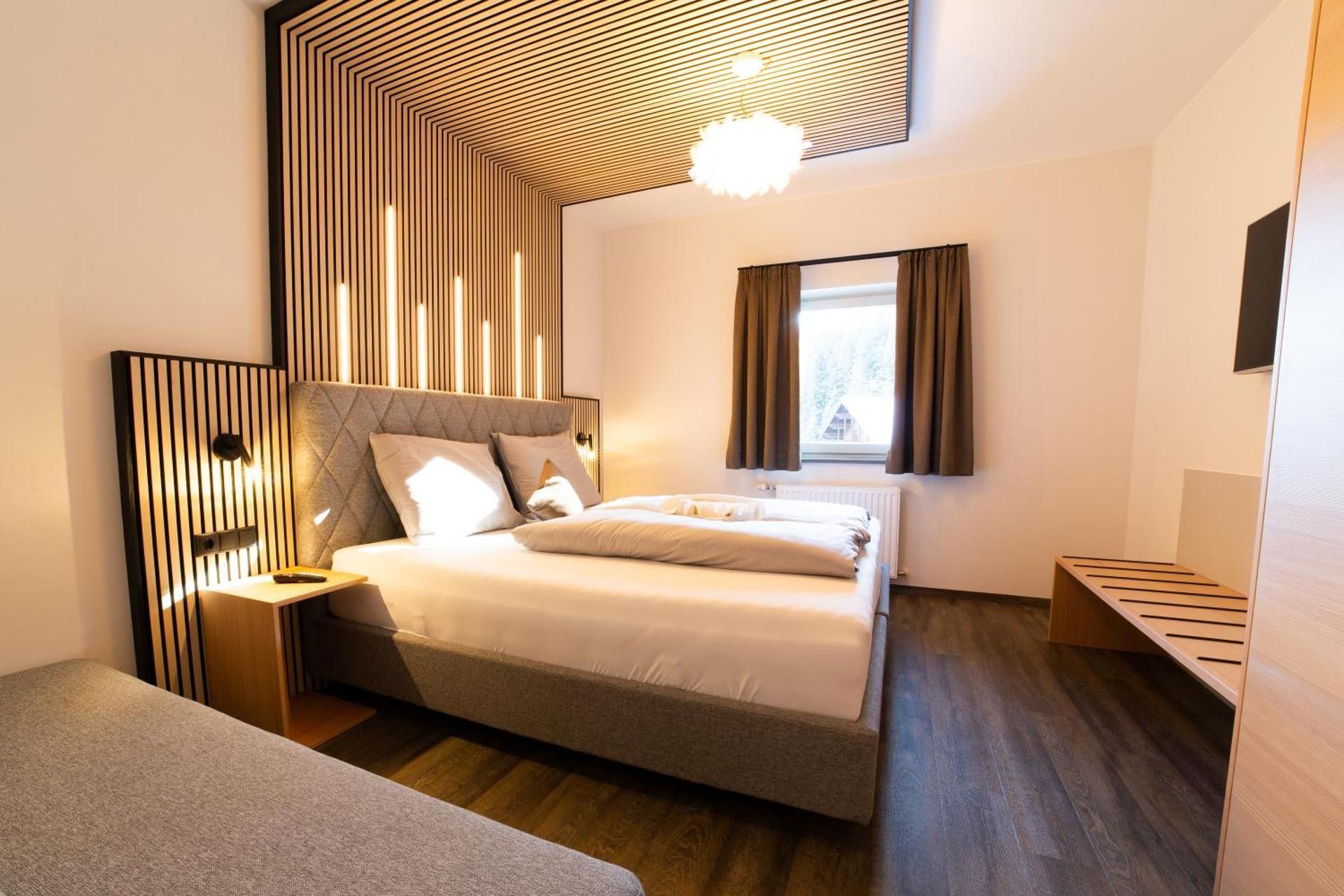 Three-Bedroom Apartment with Bath
