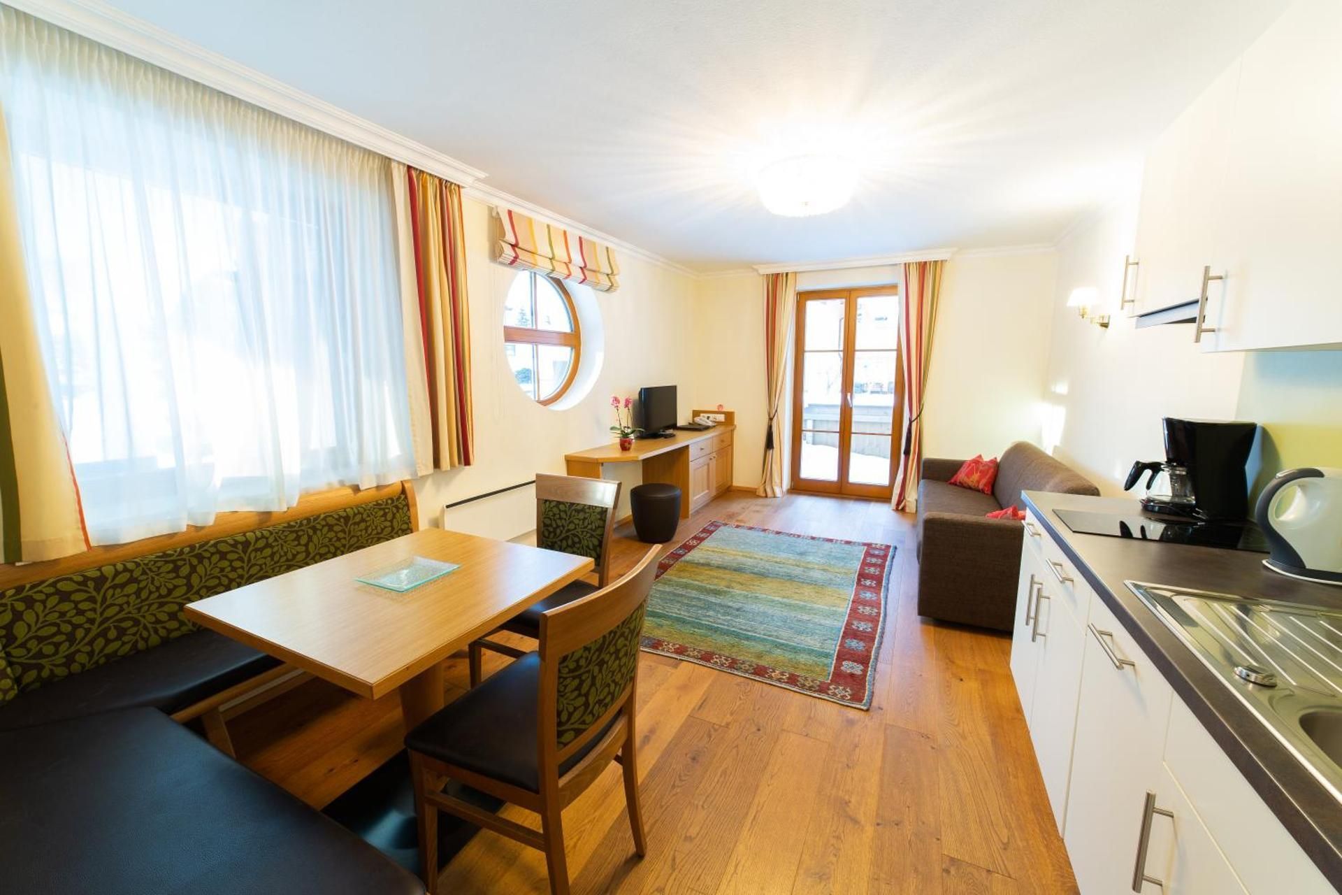 One-Bedroom Apartment (2 - 4 Adults)