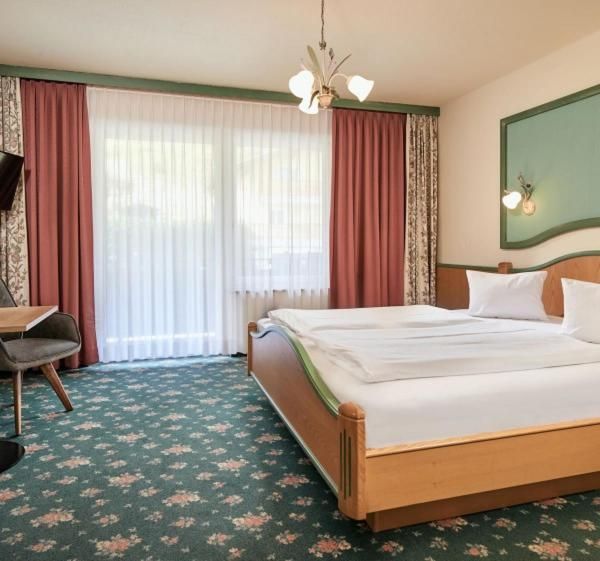 Large Double Room
