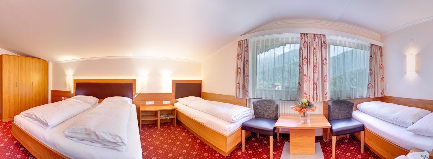 Deluxe Quadruple Room