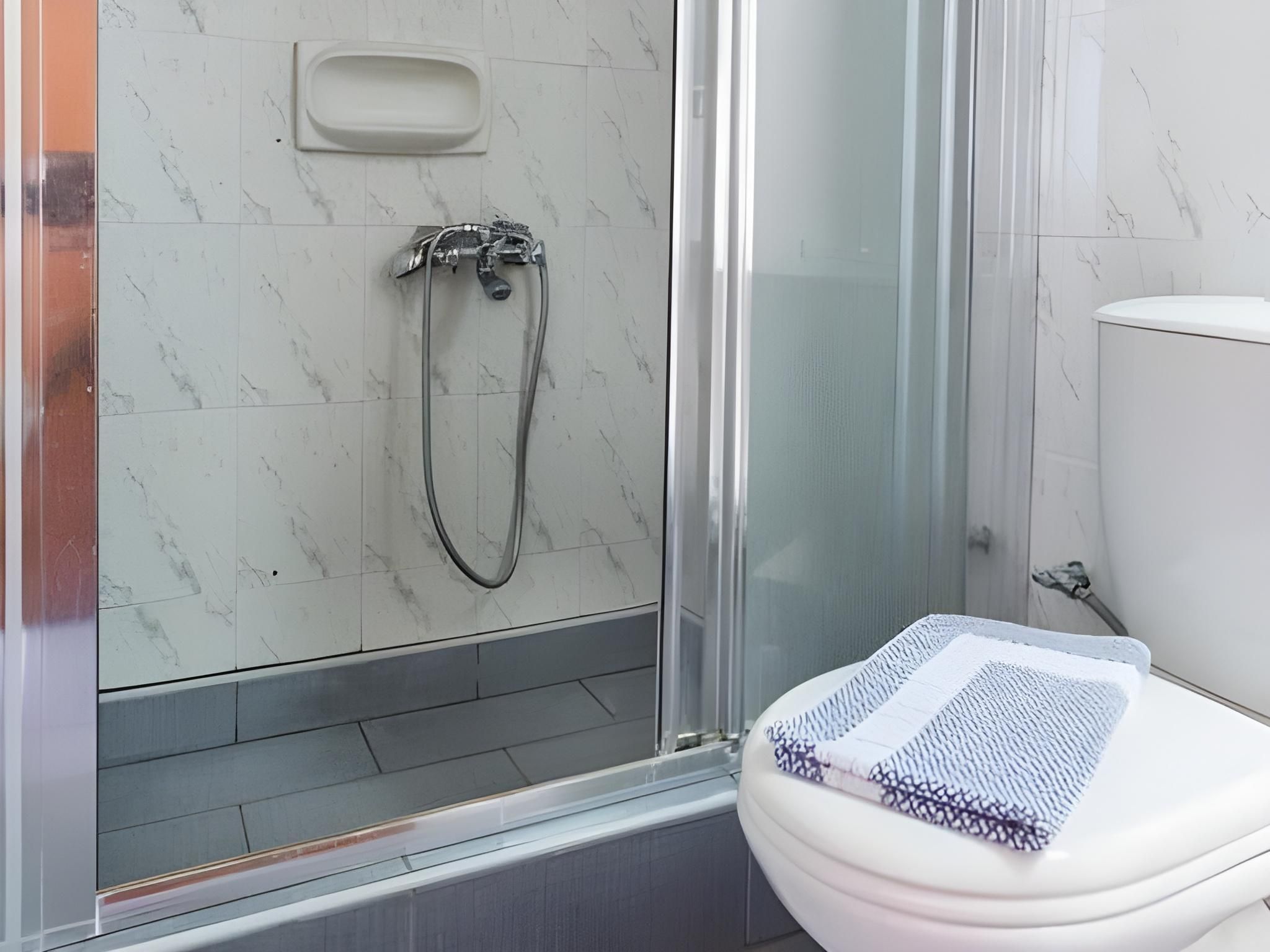 Double Room with Seaview-Double room-Sea View-Private Bathroom