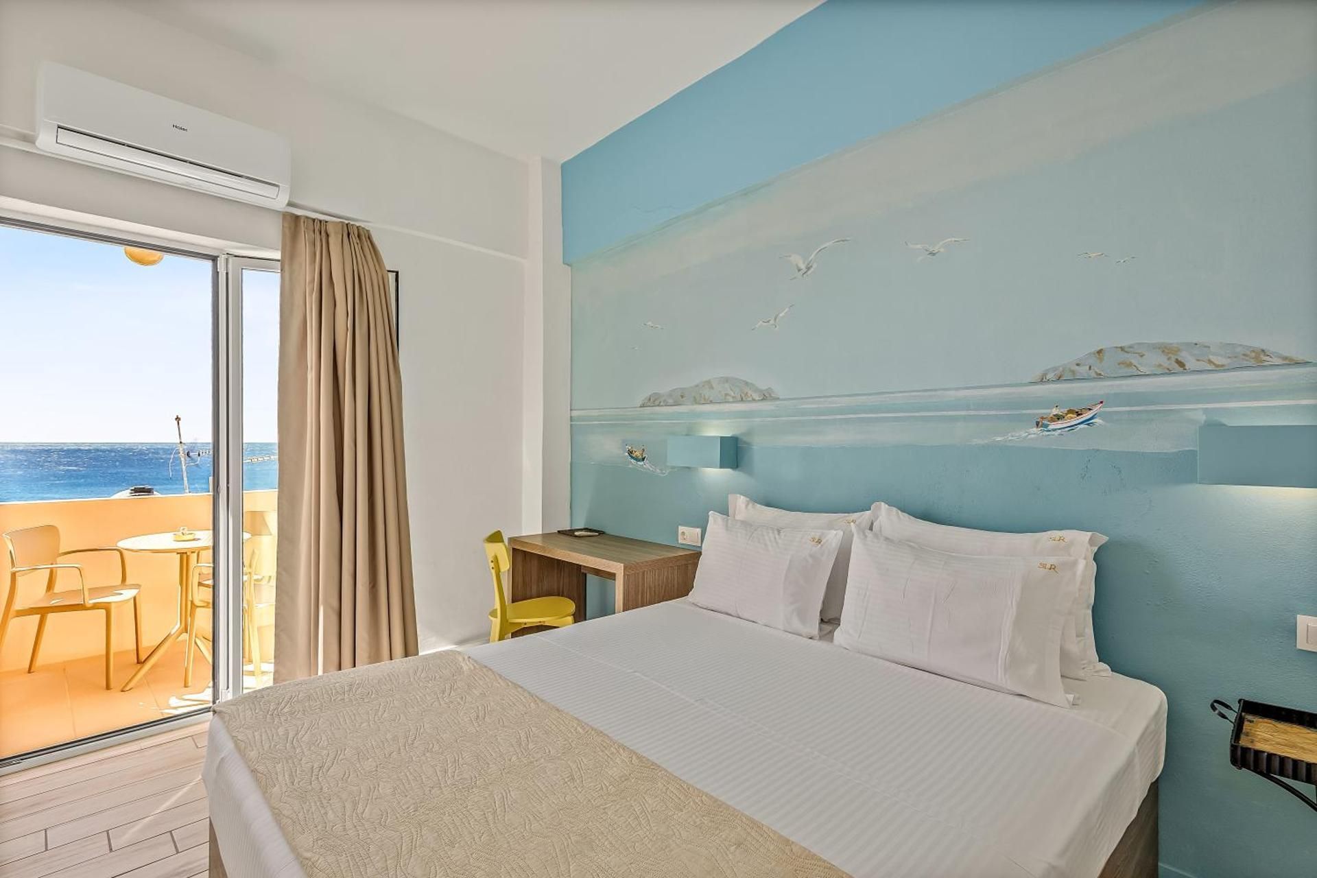 Deluxe Triple Room with Sea View