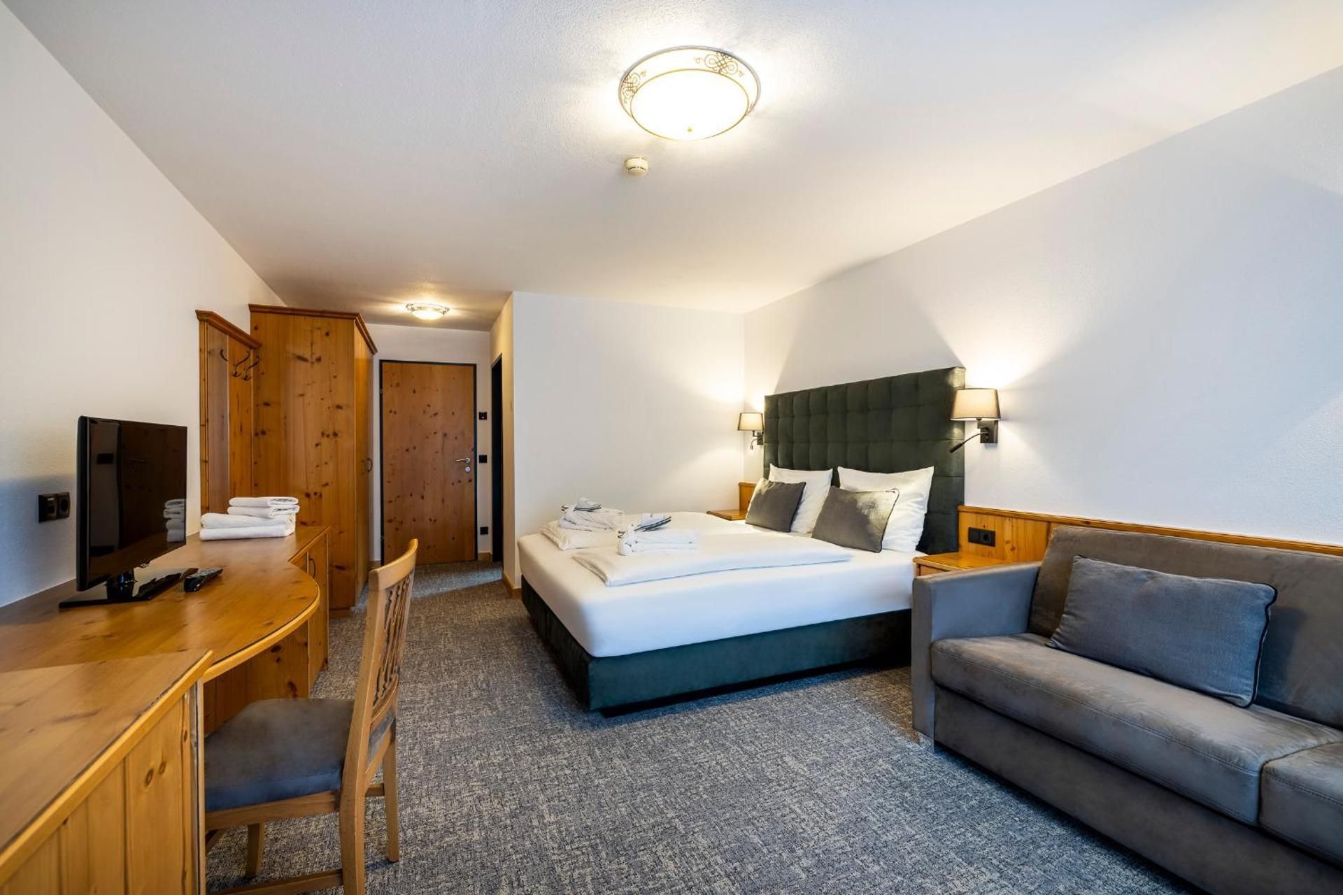 Quadruple Room with Terrace