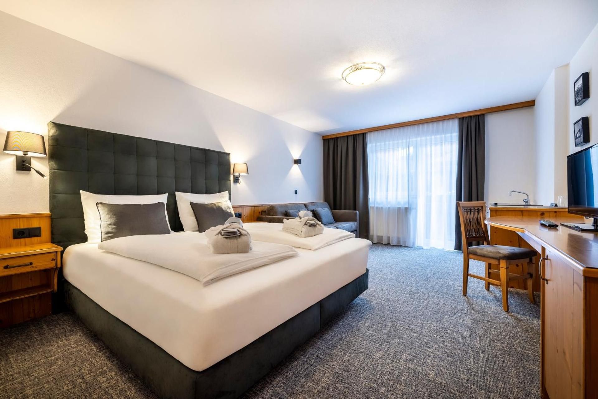 Quadruple Room with Terrace