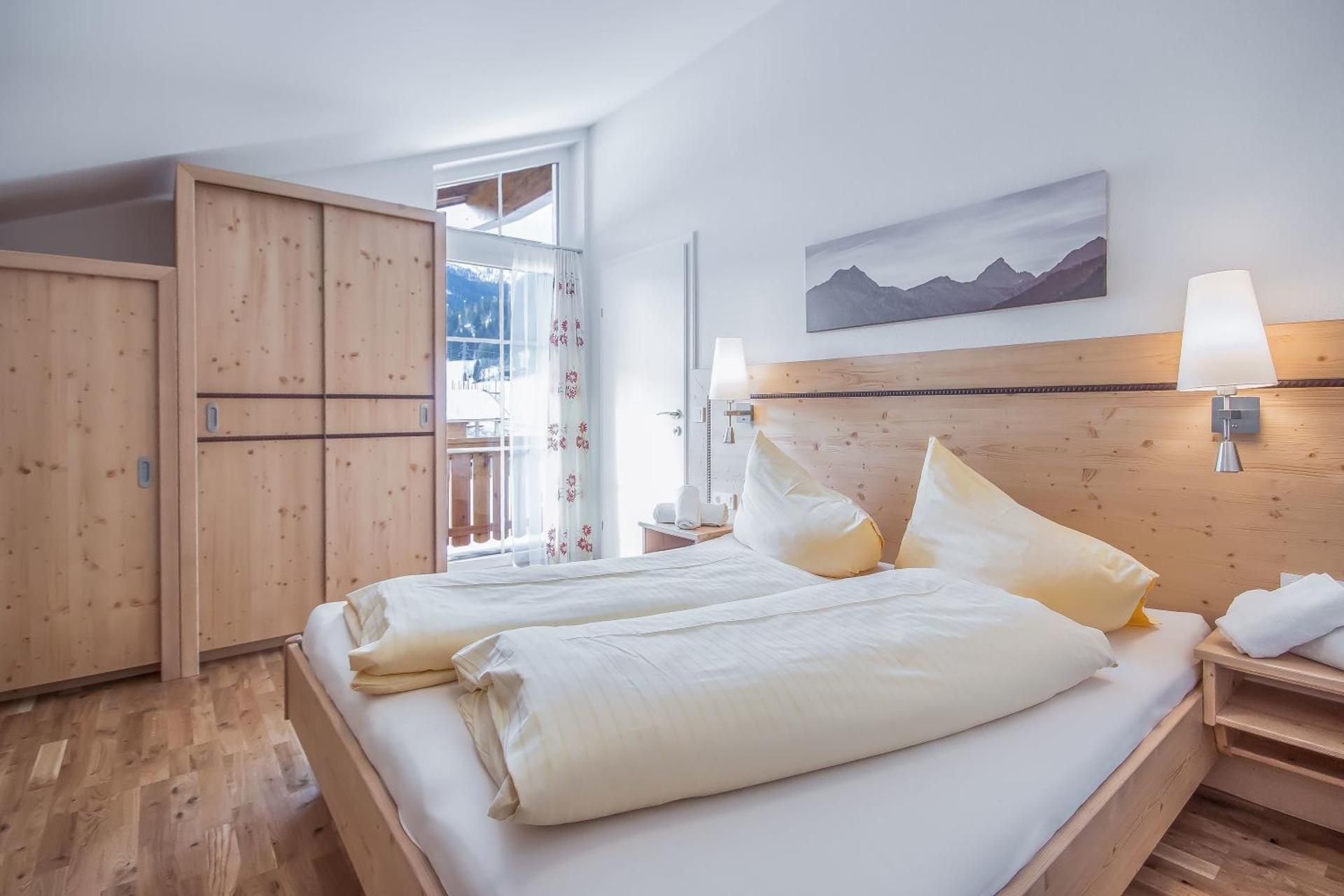 Deluxe Double Room with Extra Bed
