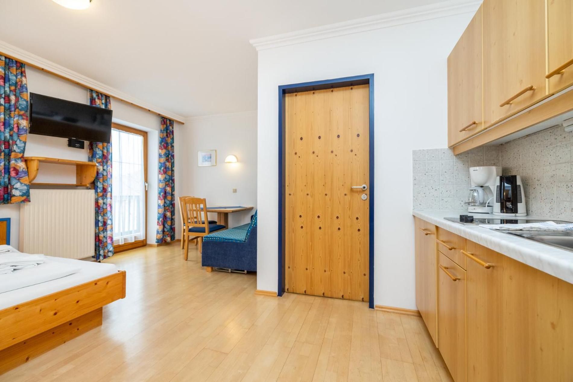 Studio Apartment with Balcony