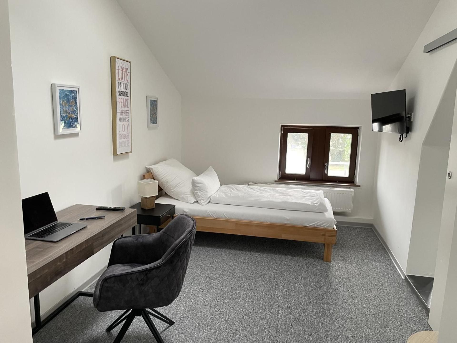 Business Single Room