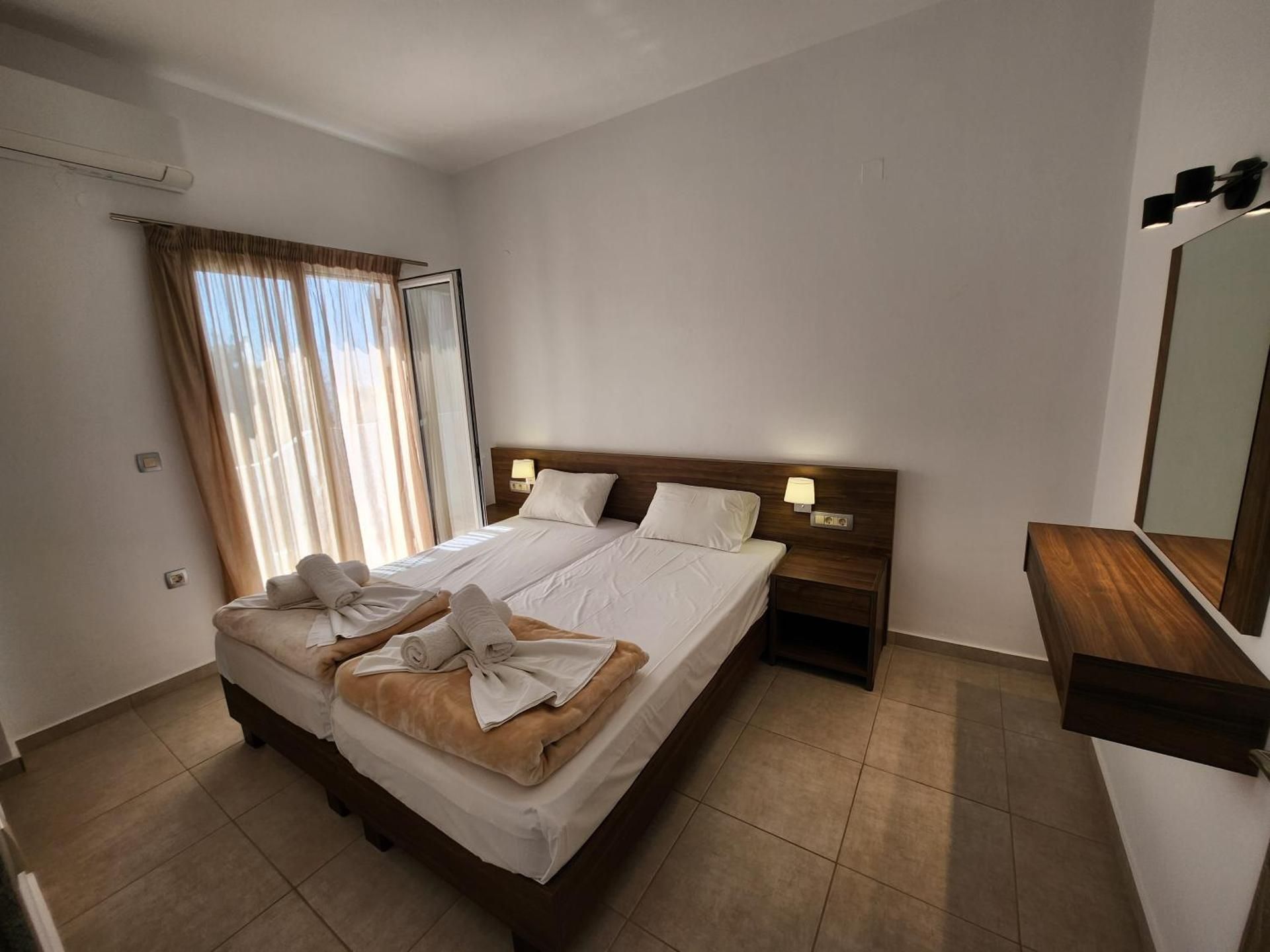 Triple Room with Terrace