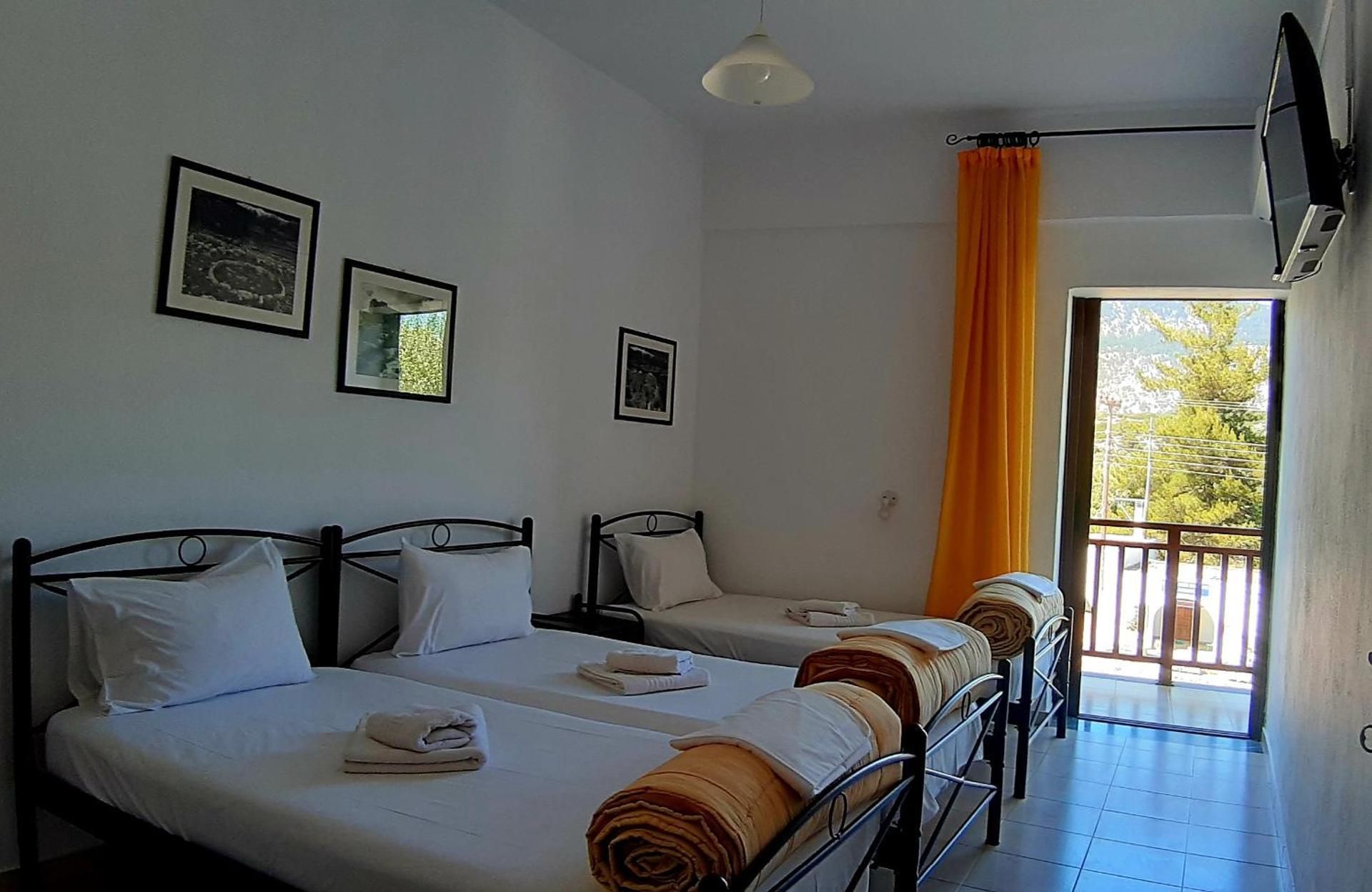 Deluxe Triple Room