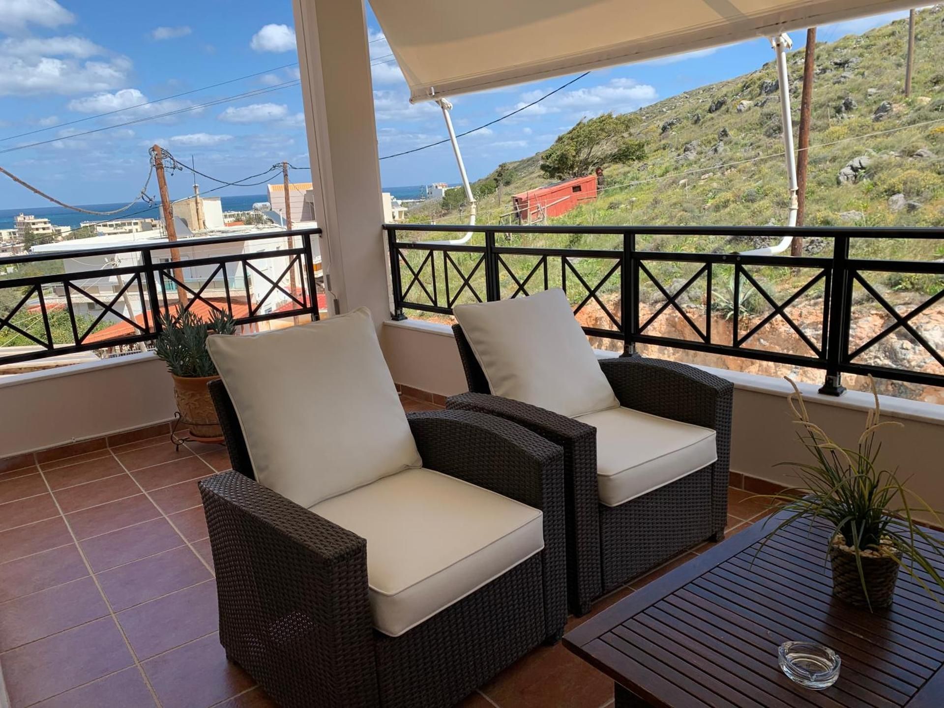 Studio Apartment with Sea View