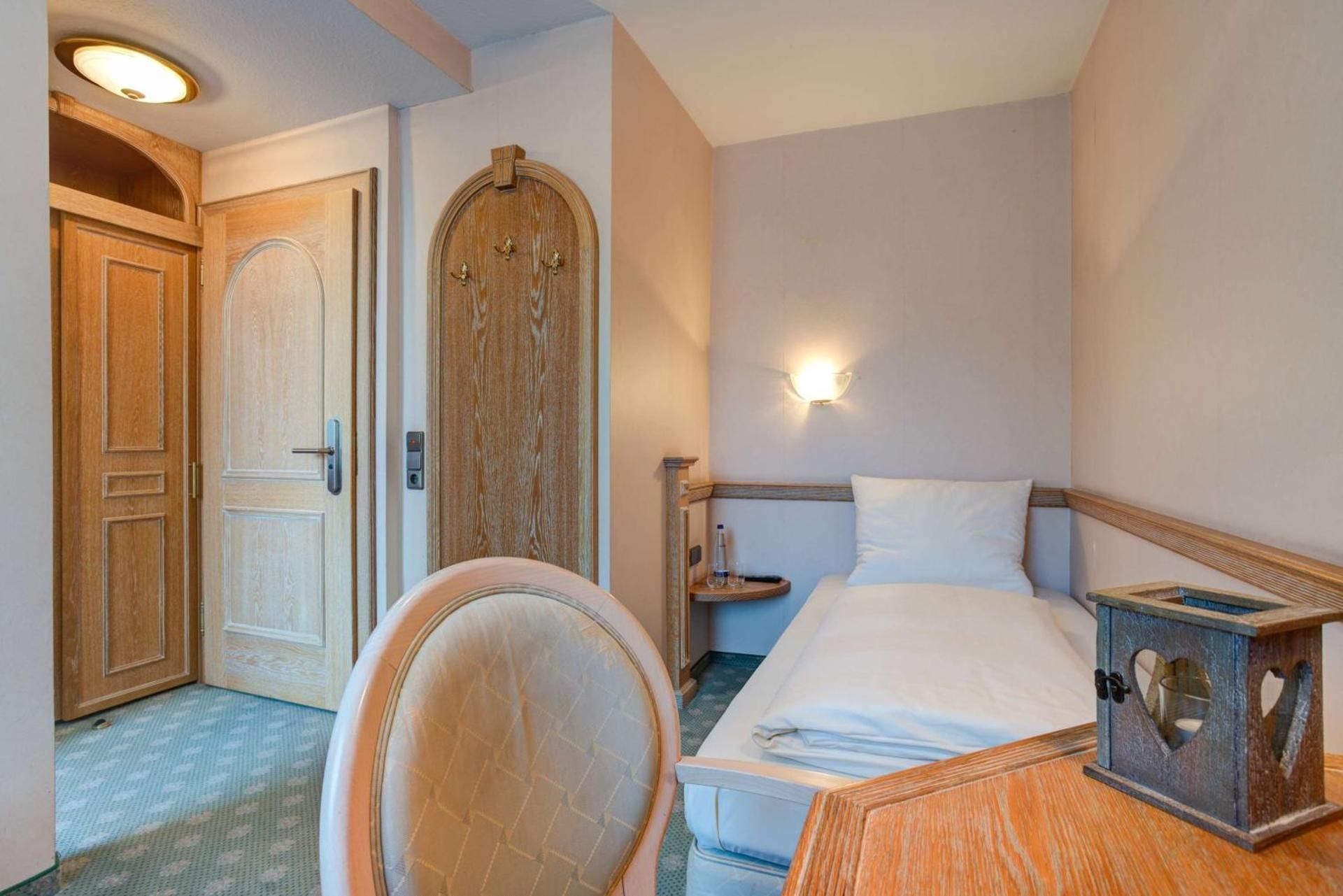 Standard Room Single