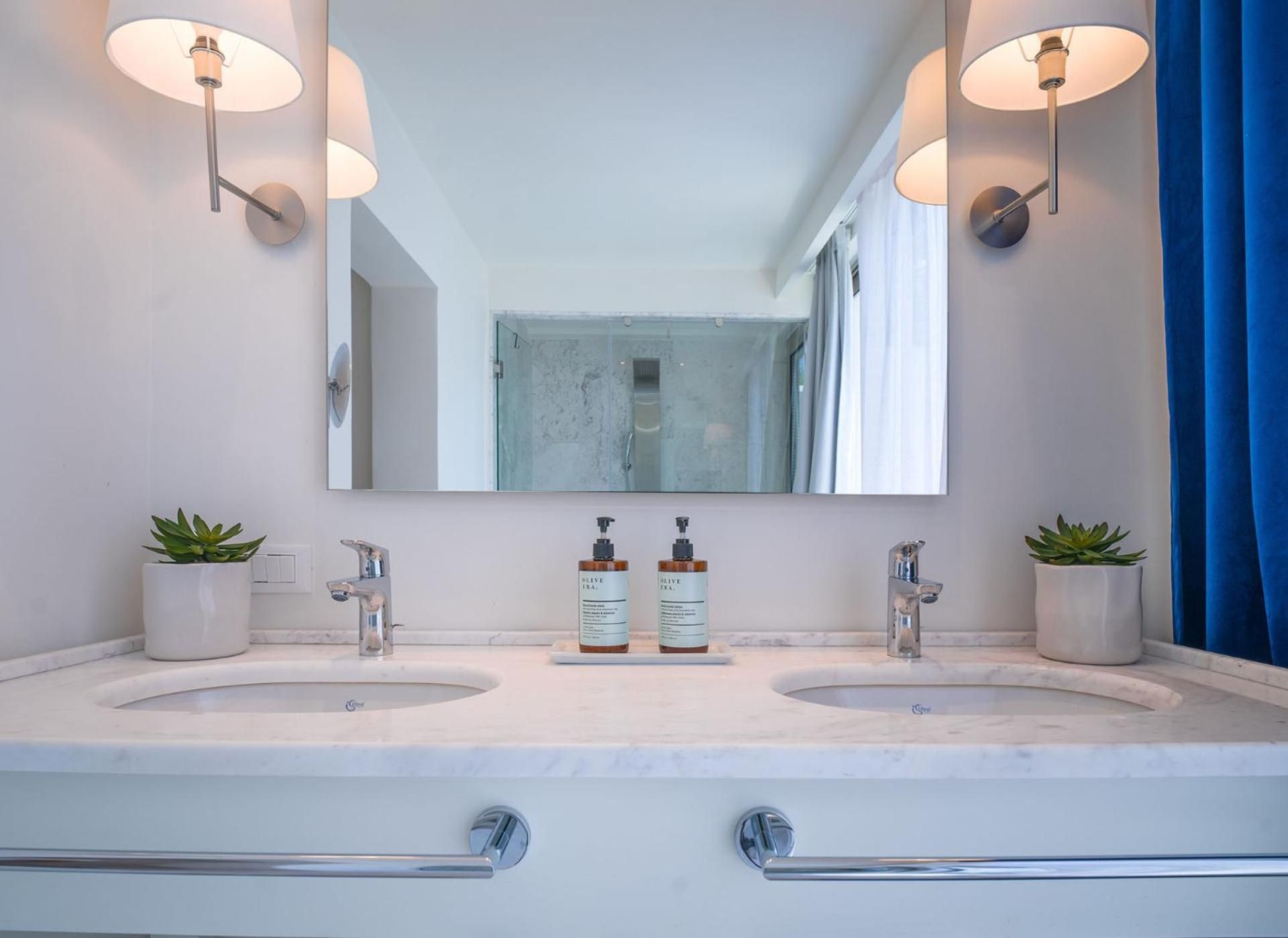 Island Suite Seafront with Private Pool