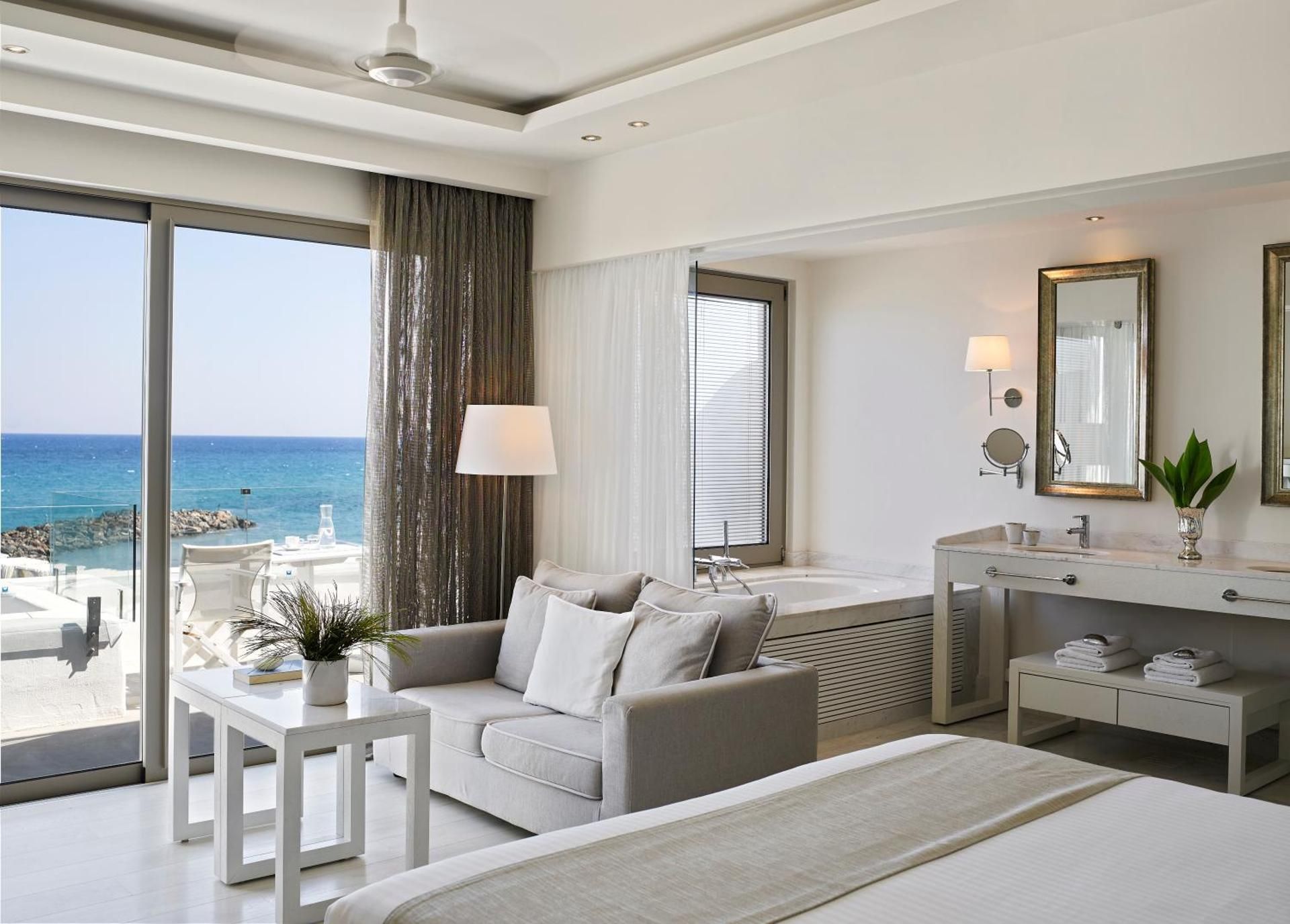 2 Bedroom Island Suite Seafront