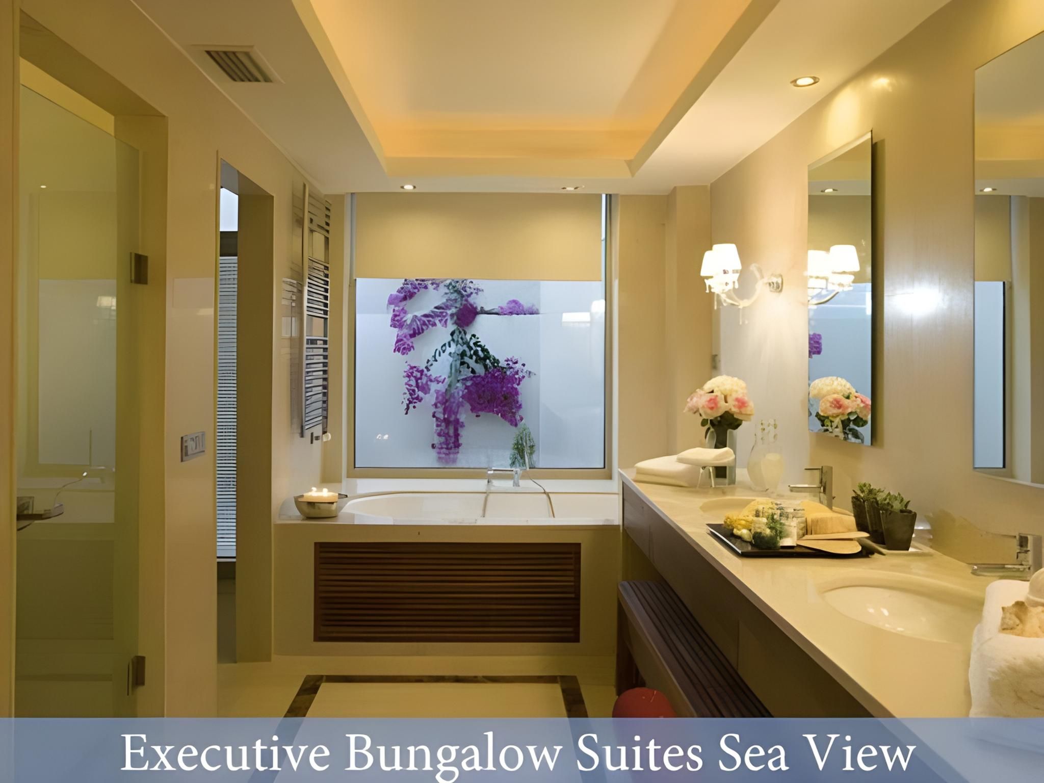 Executive Suite Sea View