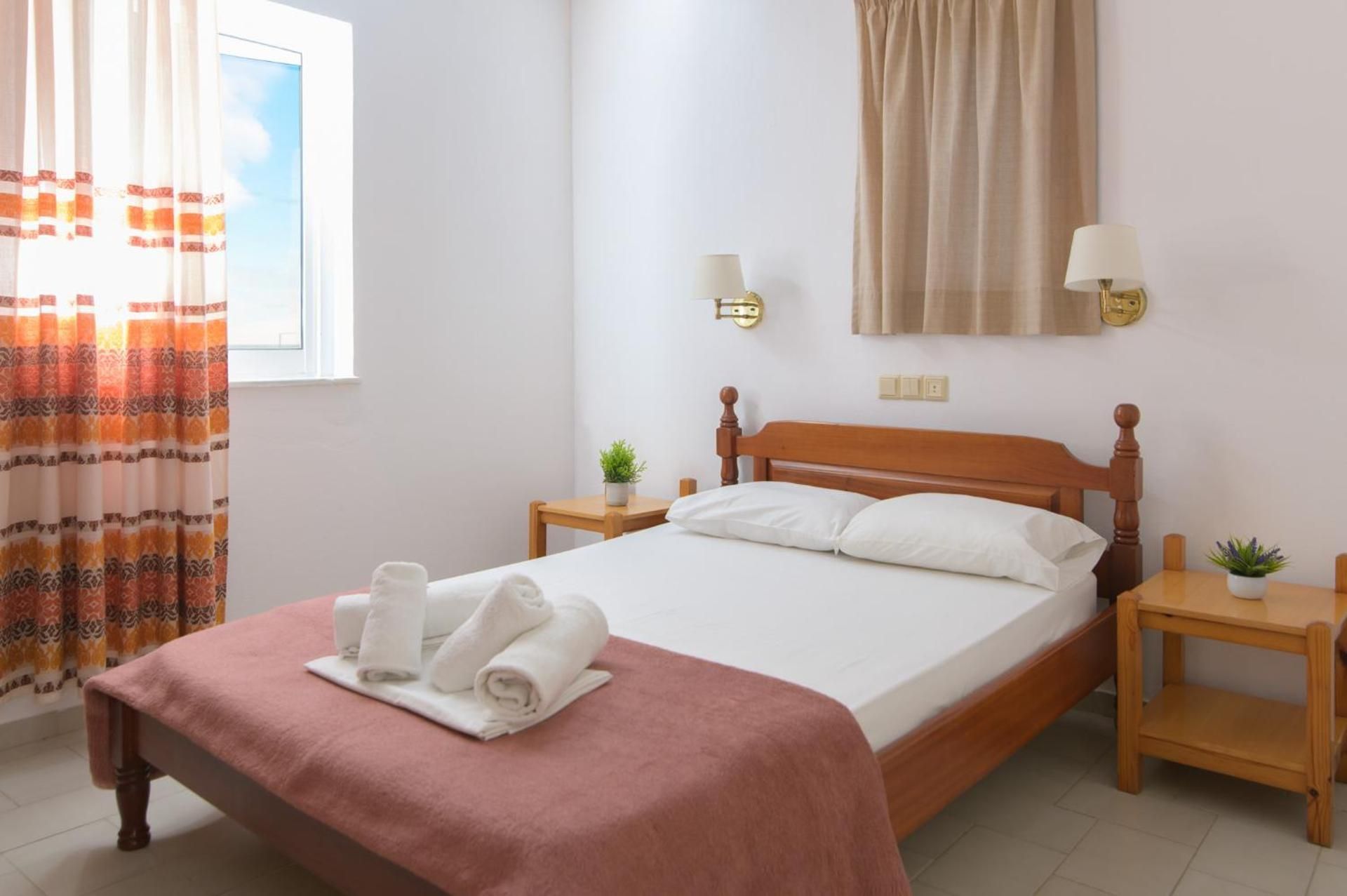 Ground Floor Triple Room with Sea/Pool View