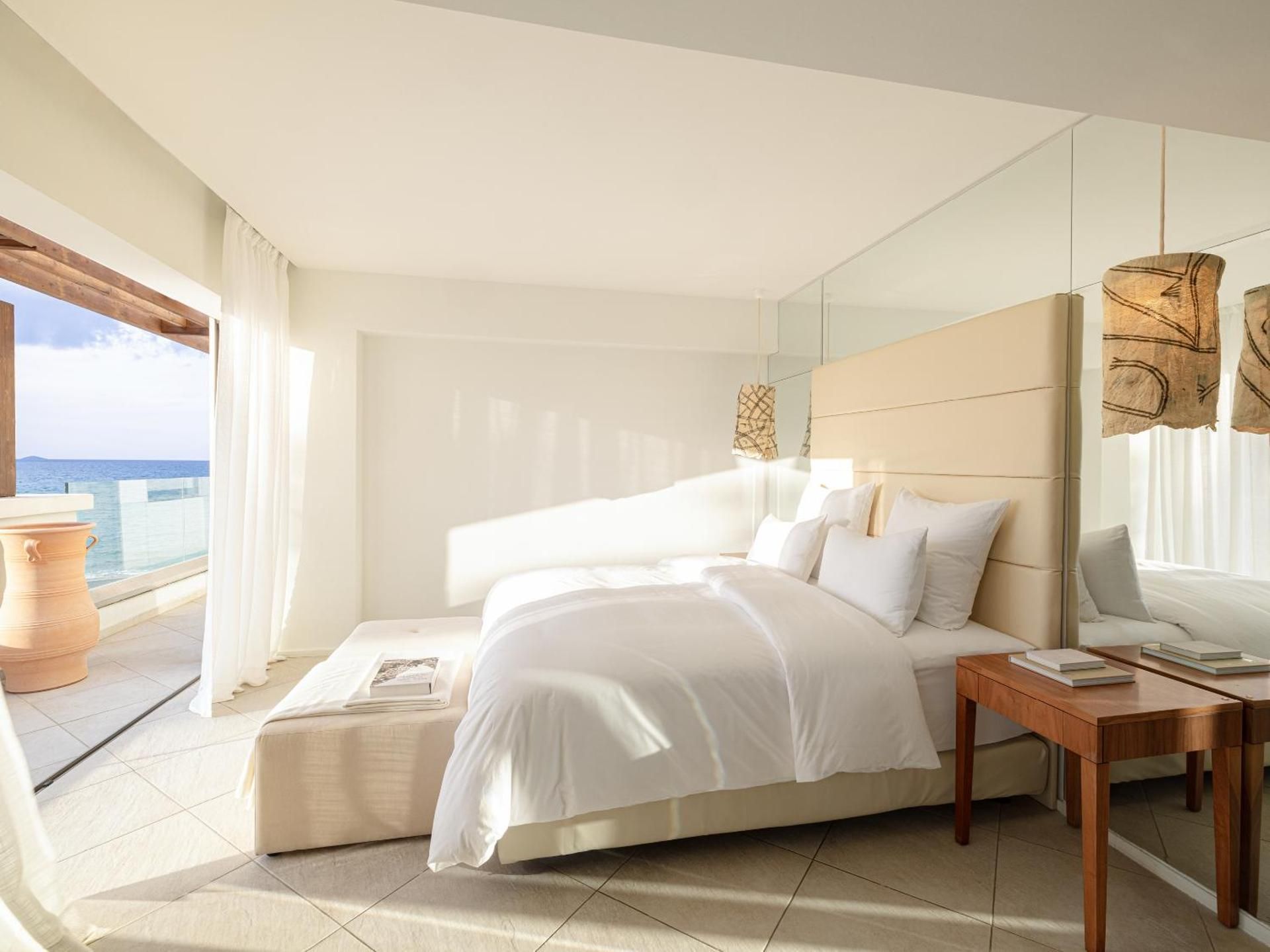 Luxury Side Sea View Room