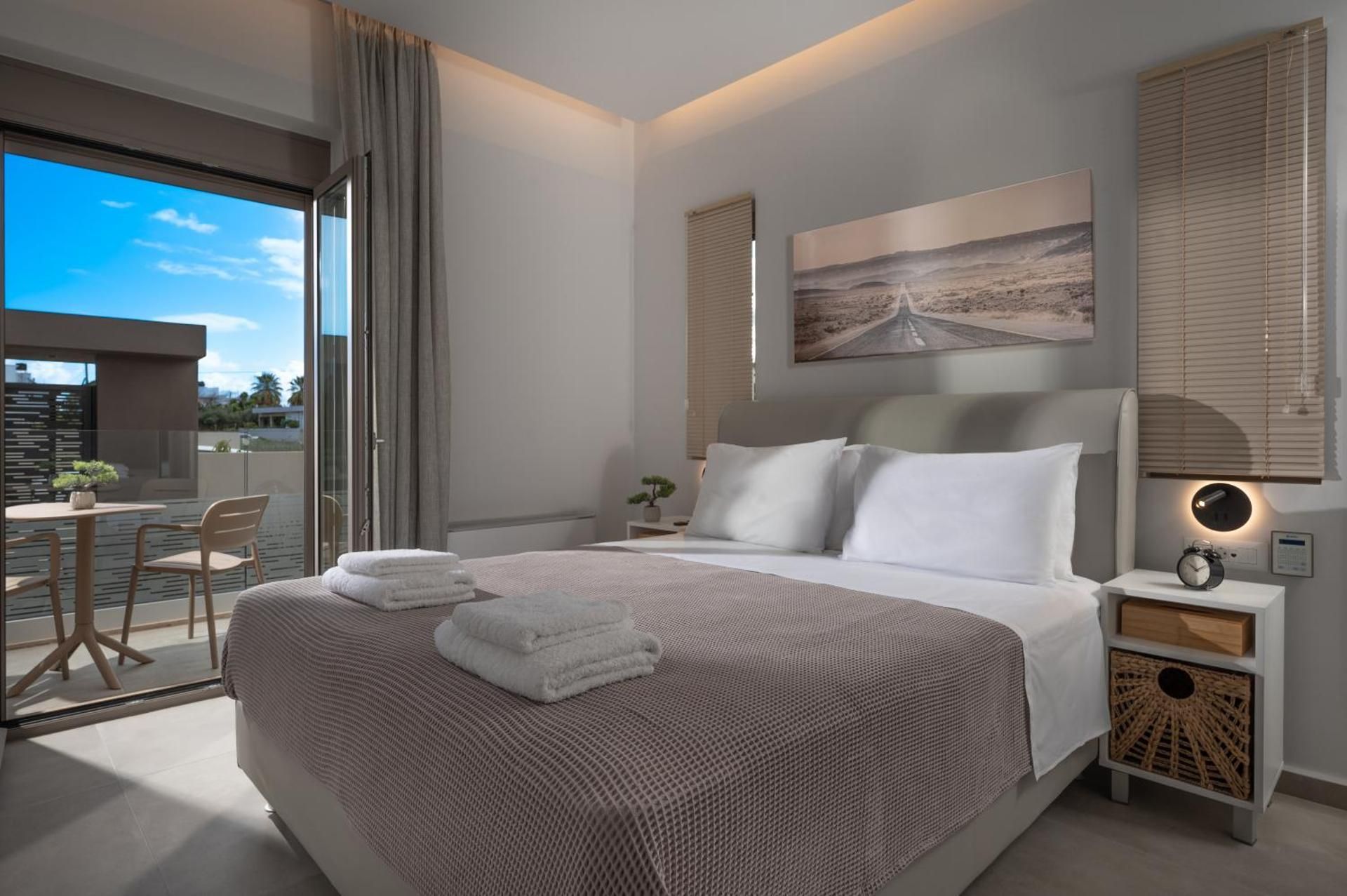 Deluxe Two-Bedroom Apartment with Garden View