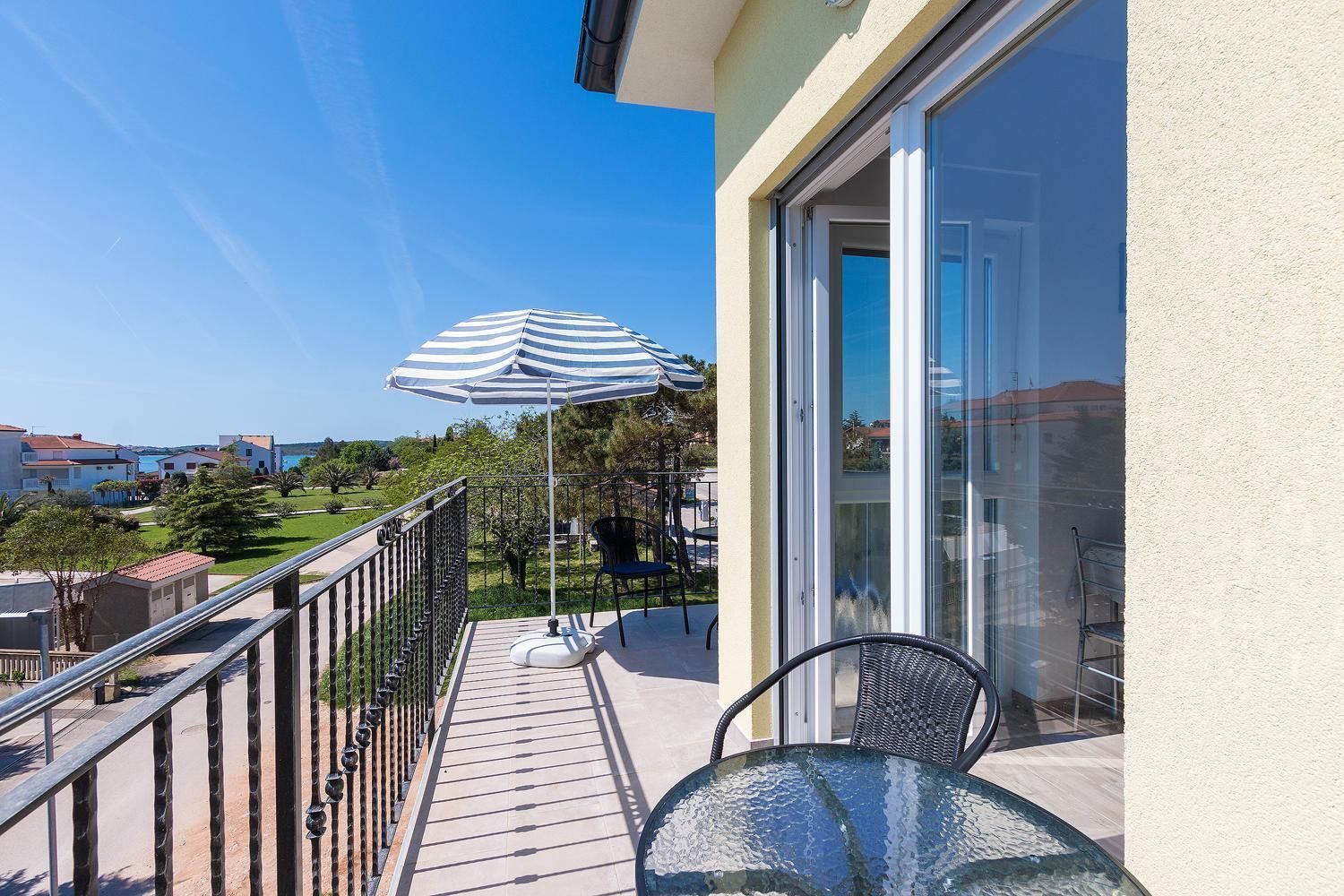 Apartment with Terrace