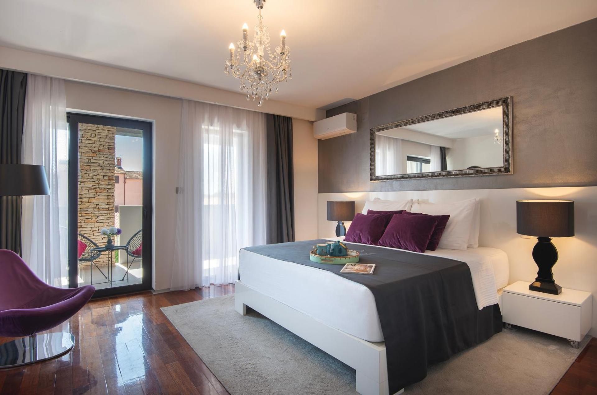 King Room with Pool View
