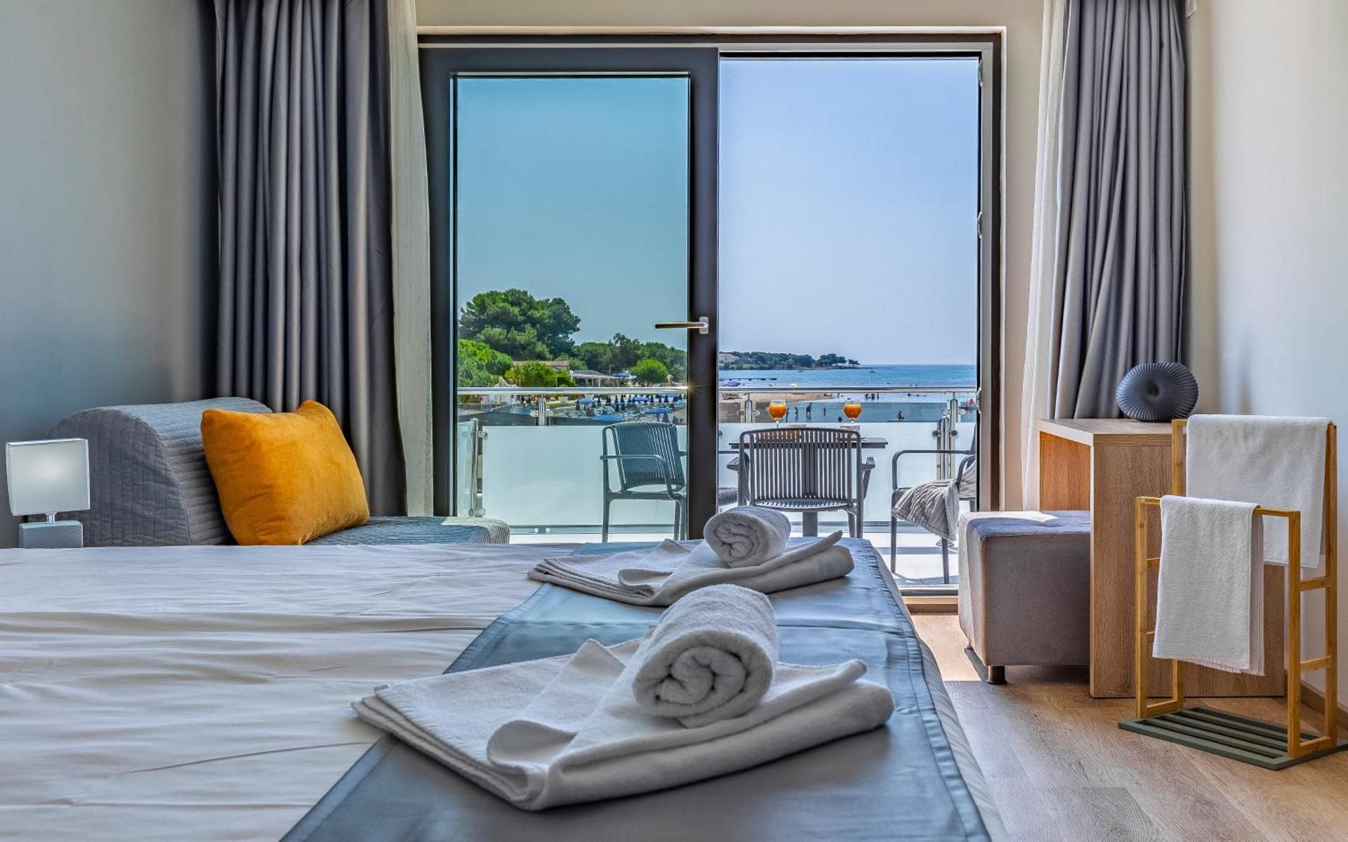 Triple Room with Balcony