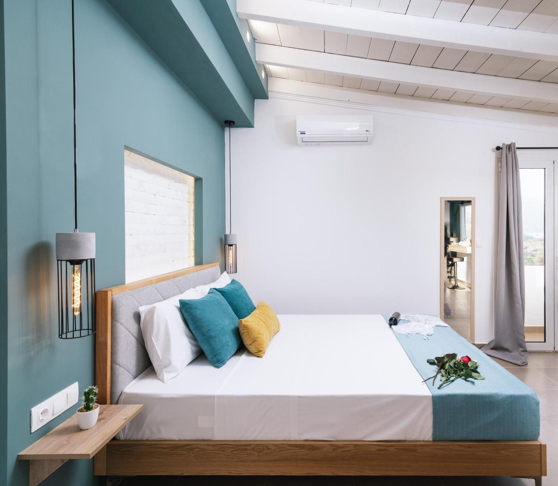 Deluxe Suite with Sea View