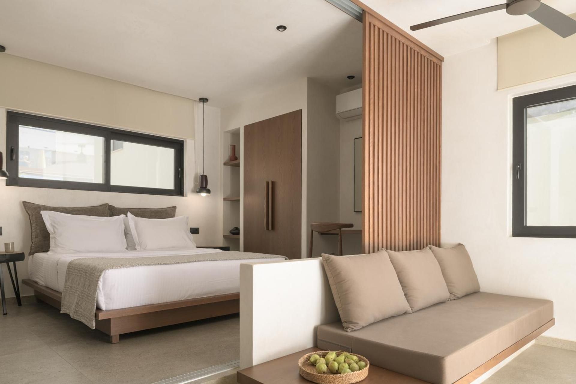 Superior One Bedroom Sea View Apartment with Sliding Door