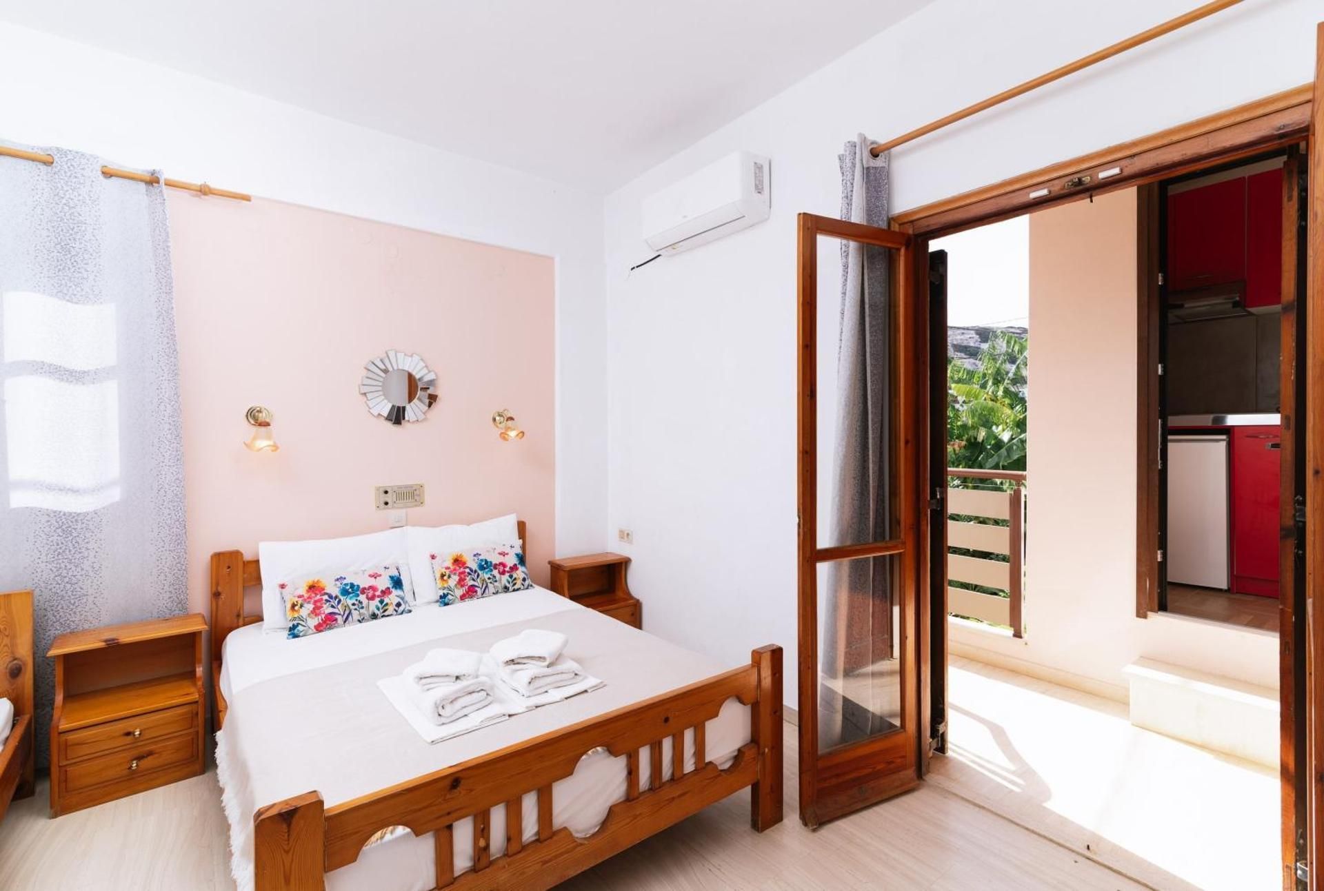 Basic Triple Room