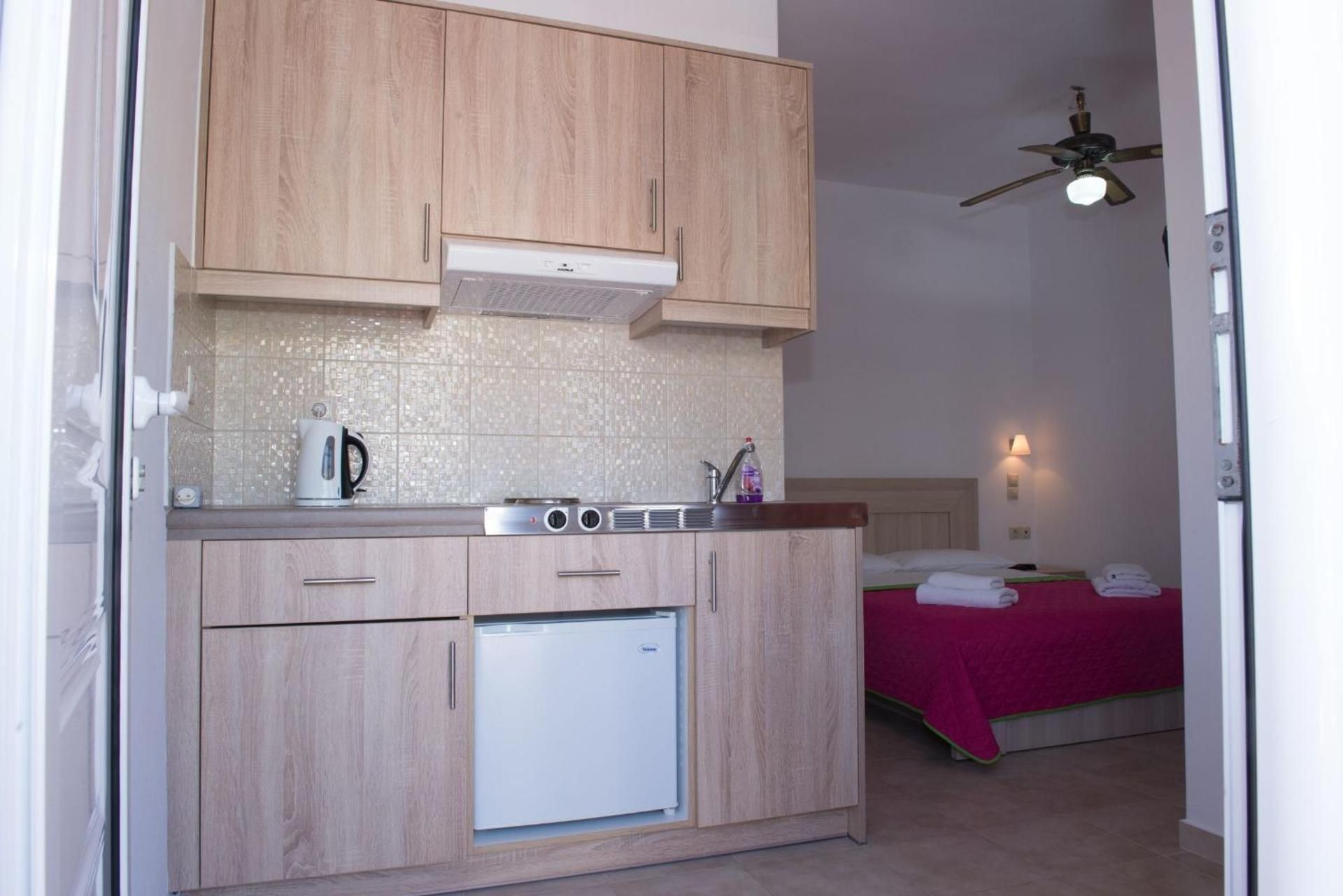 Studio (2 Adults)