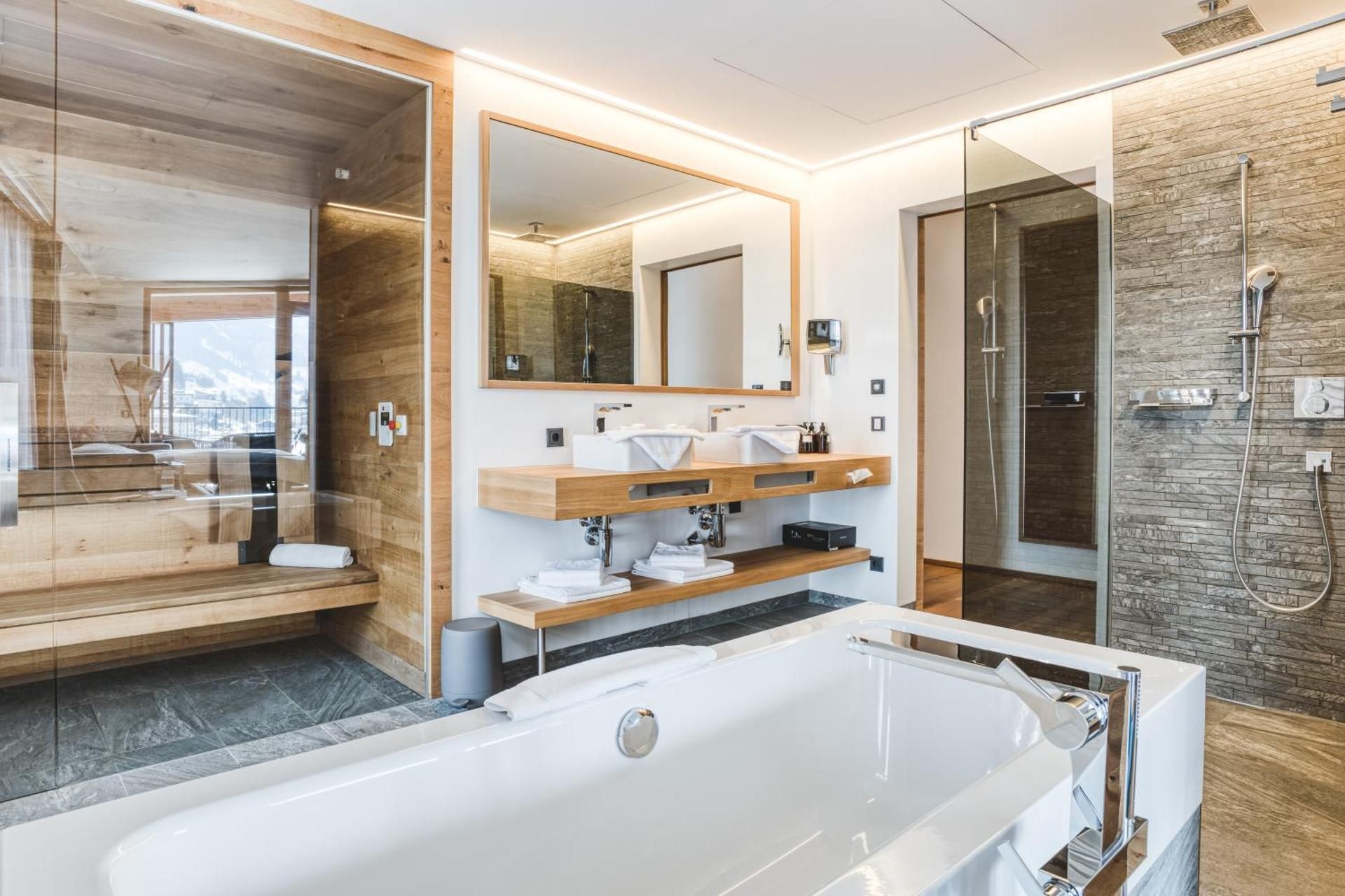 Suite with Sauna
