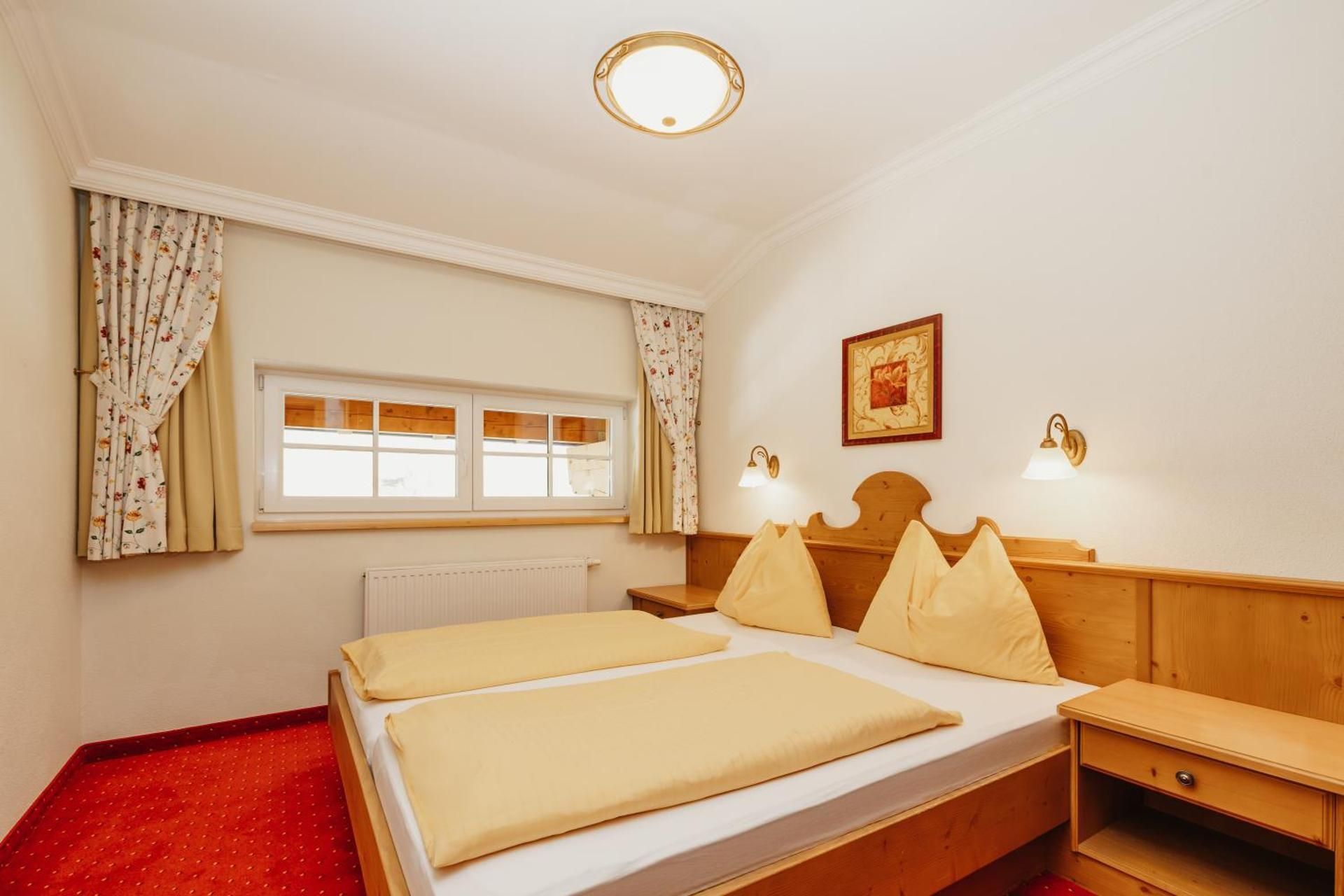 Two-Bedroom Suite (2 Adults + 2 Children) 