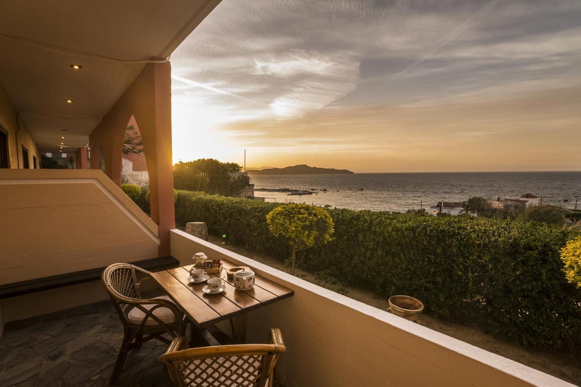 Family Apartment with Sea View (2 Adults +2 Children)