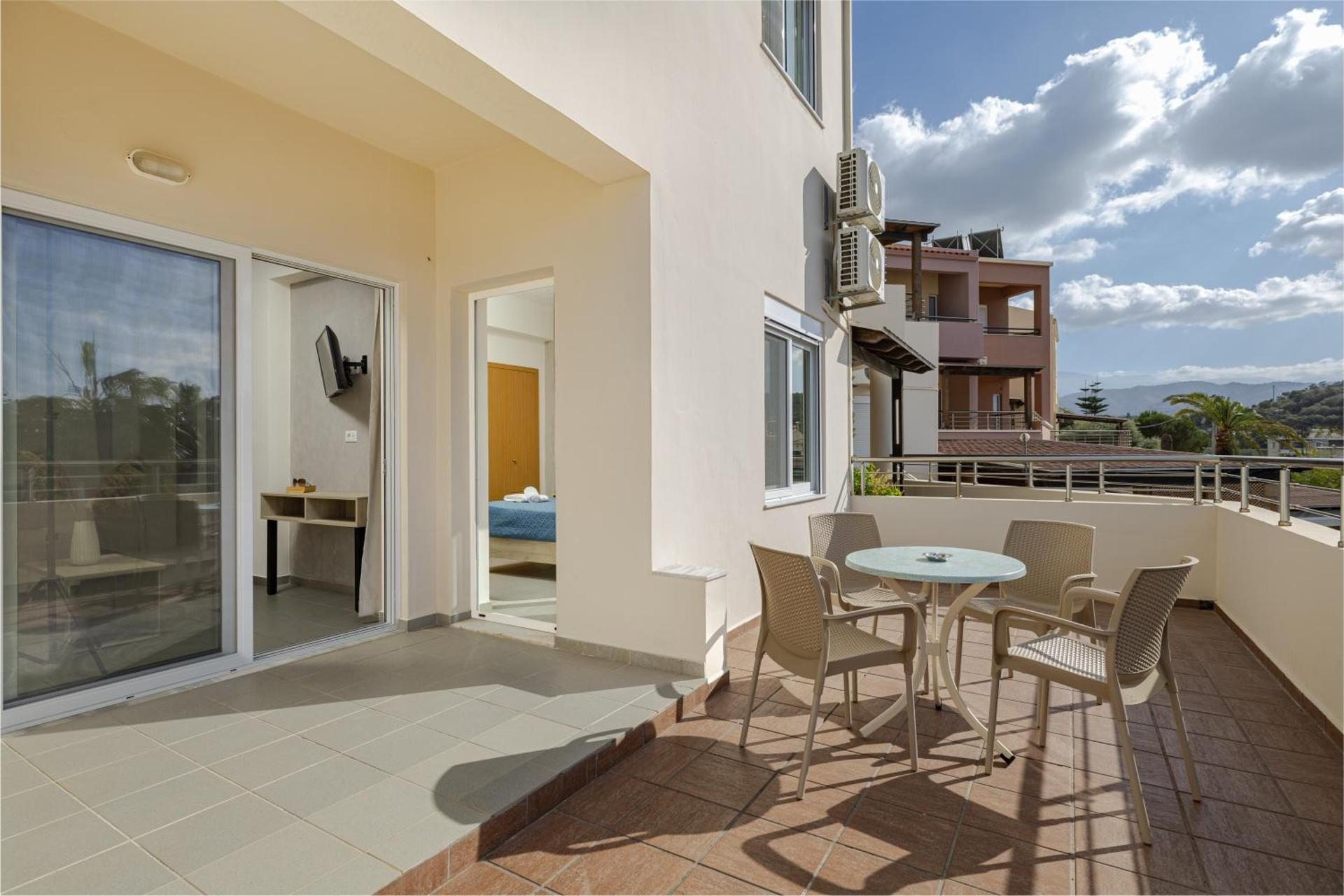 One-Bedroom Deluxe Apartment