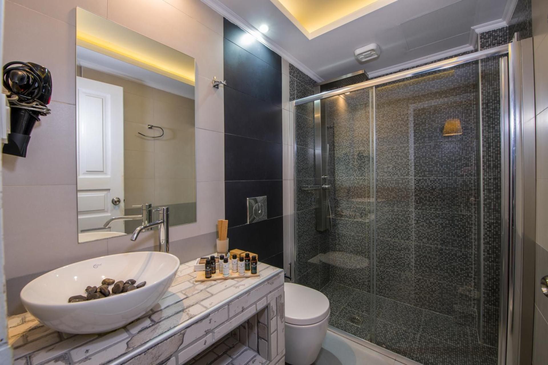 Standard Suite