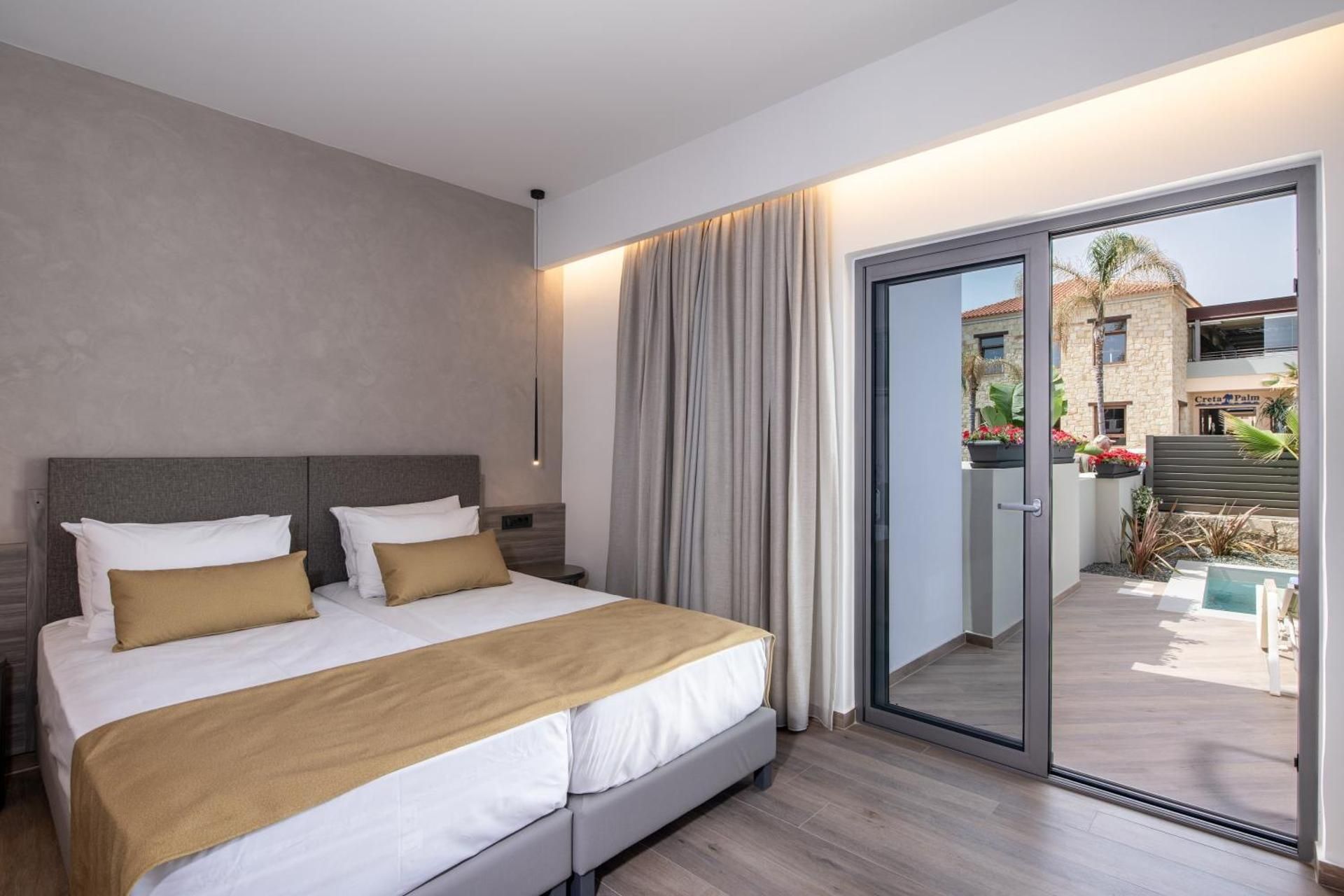 Junior Suite With Private Pool