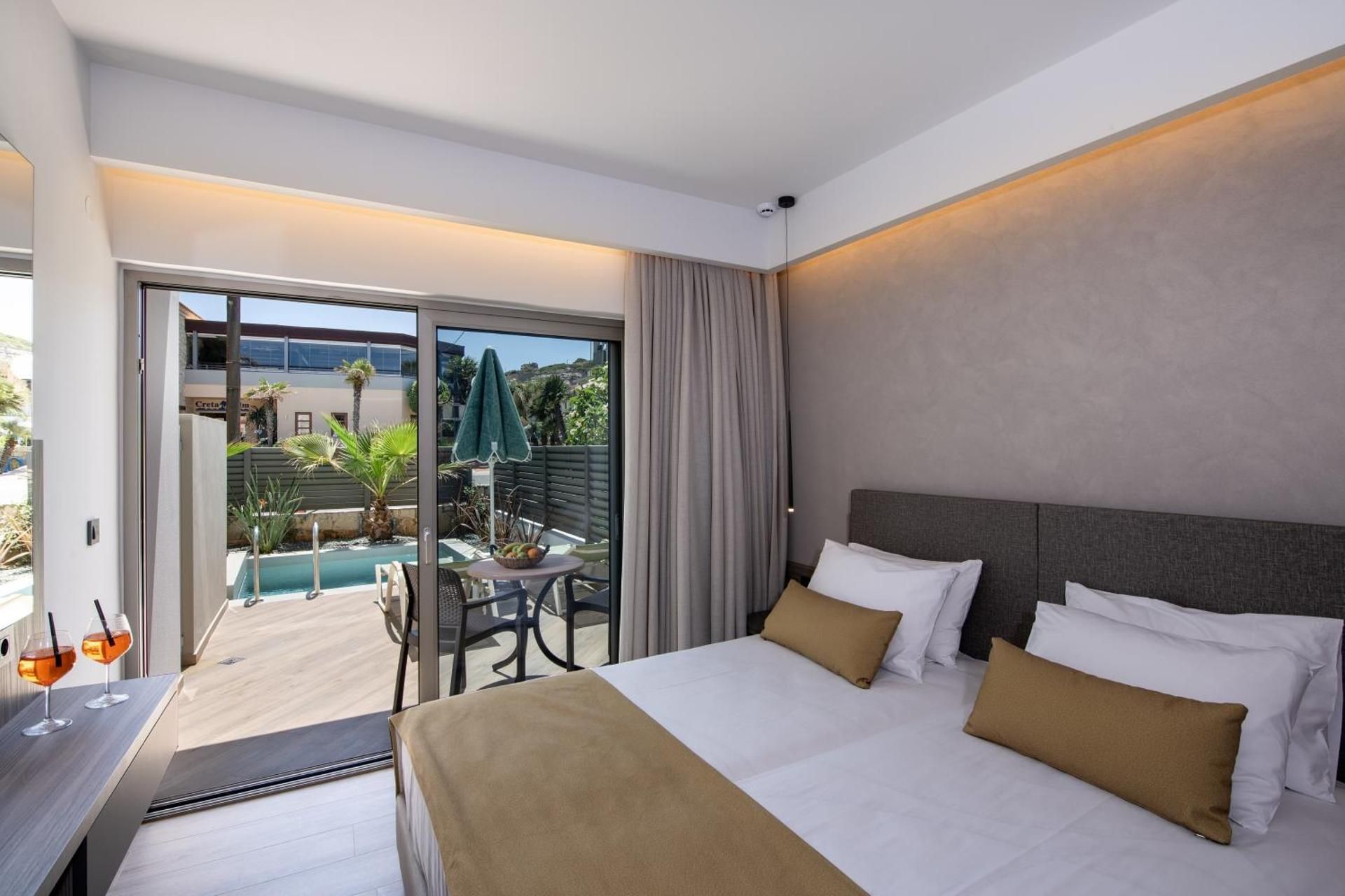 Junior Suite With Private Pool