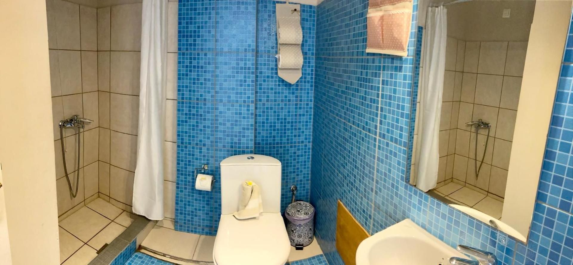 Two-Bedroom Family Apartment (2 Adults + 2 Children))